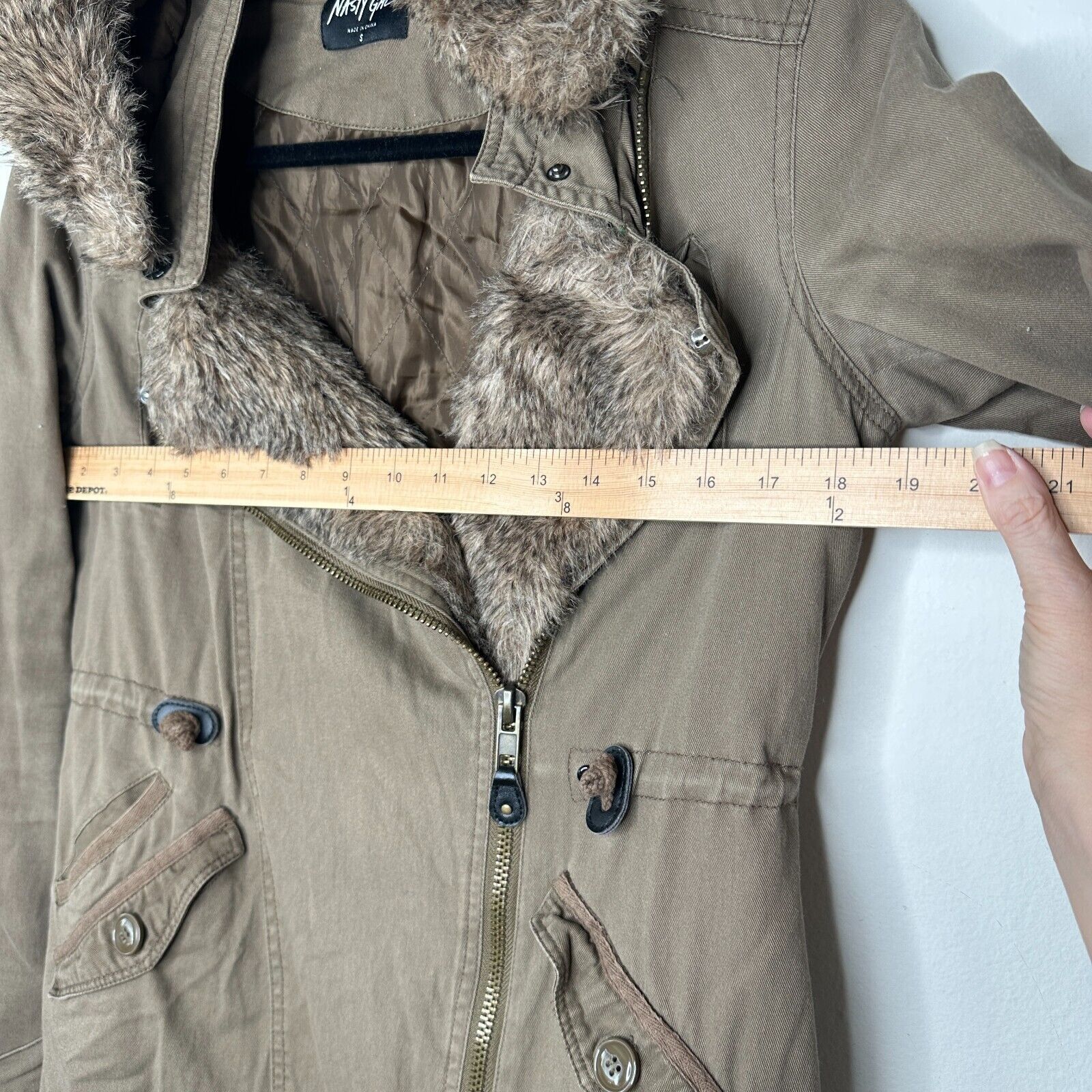 Nasty Gal Nasty Gal Army Green Anorak Jacket Faux Fur Collar & Hood S Size S / US 4 / IT 40 - 13 Thumbnail