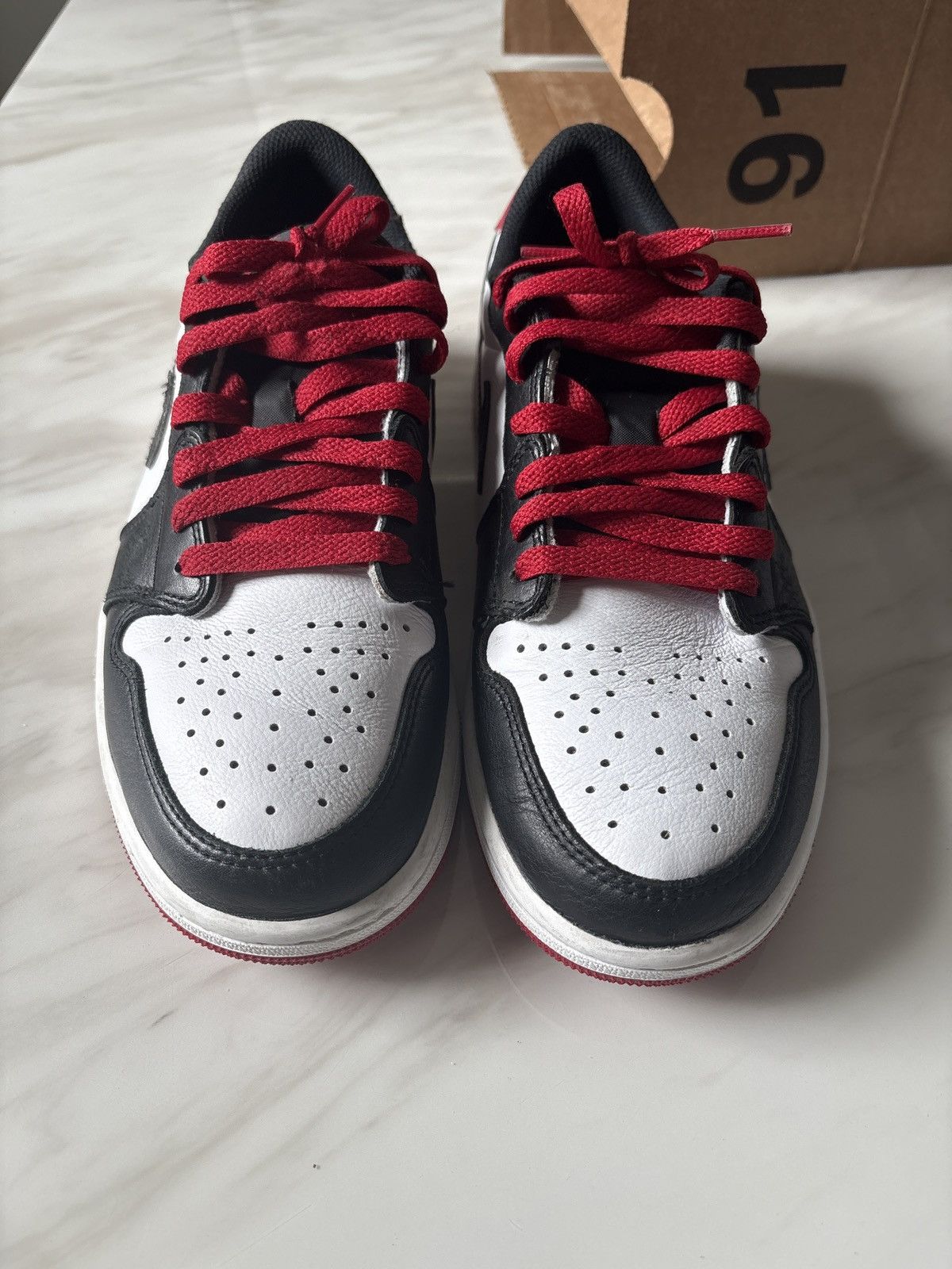 Jordan Brand Jordan 1 Retro Low OG Black Toe Size US 9 / EU 42 - 4 Thumbnail