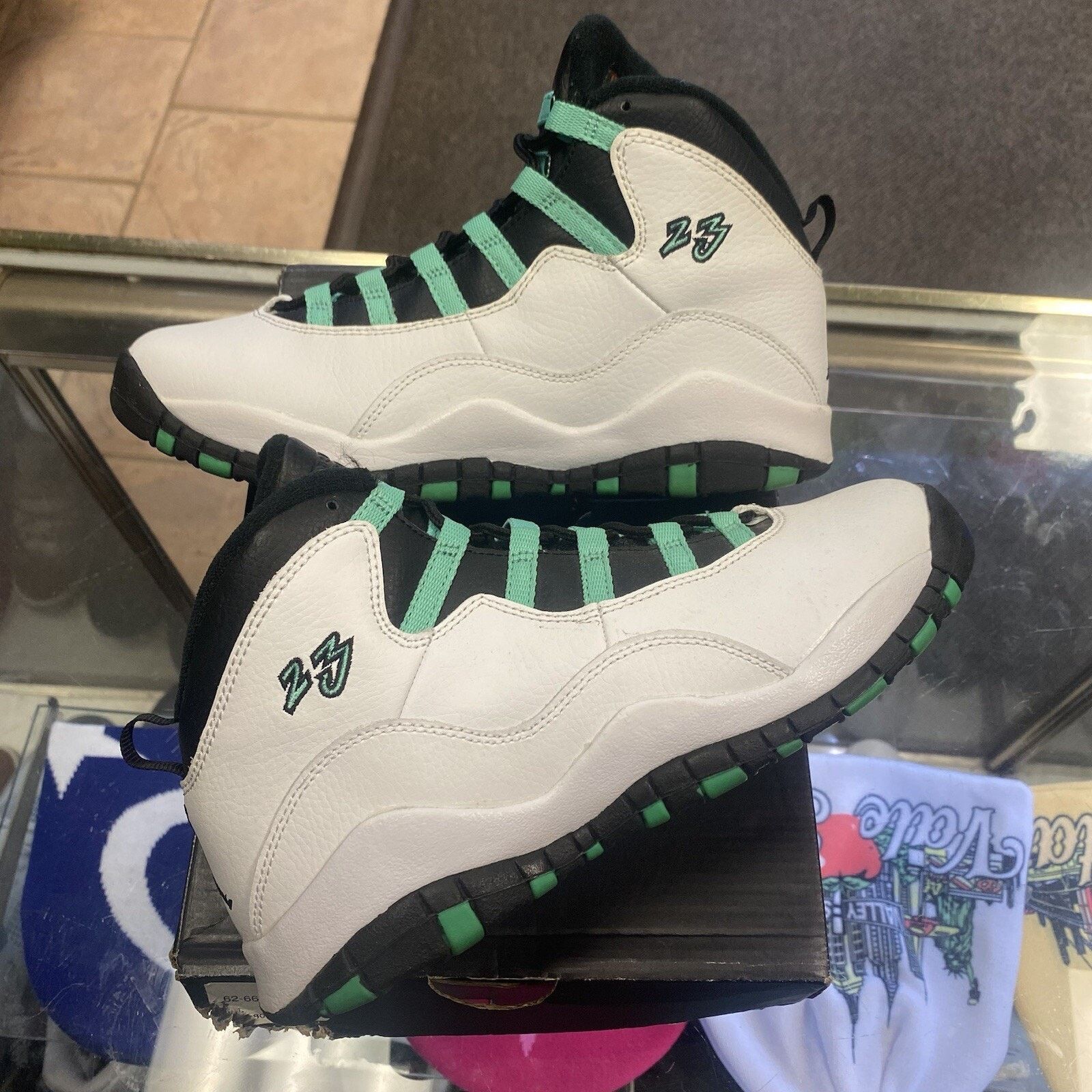 Jordan Brand Air Jordan 10 Retro 30th GG “Verde” Green Black Infrared 6y Size US 6 / EU 39 - 1 Thumbnail