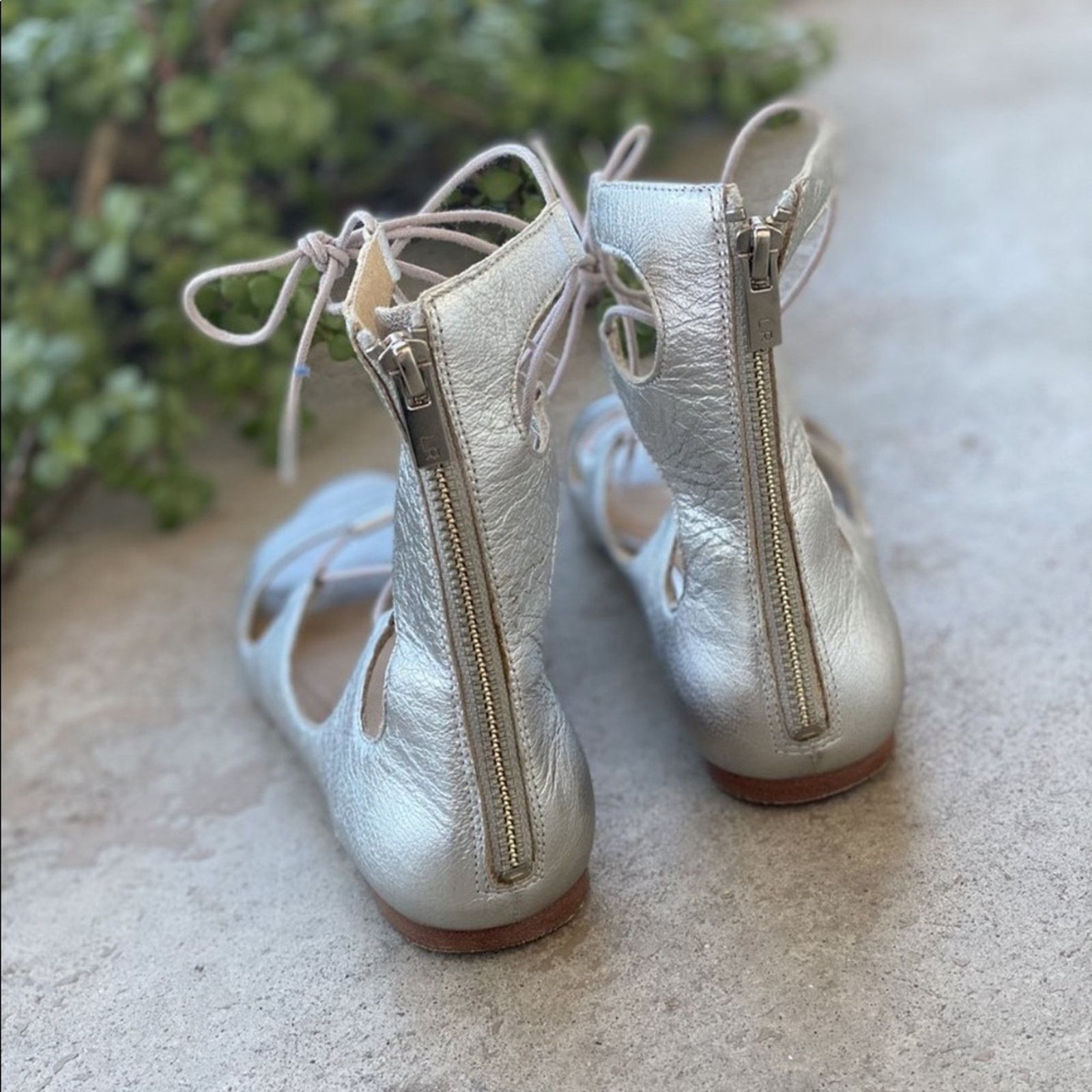 Loeffler Randall LOEFFLER RANDALL Metallic Silver Leather Sandal Flats 8.5 Size US 8.5 / IT 38.5 - 9 Thumbnail