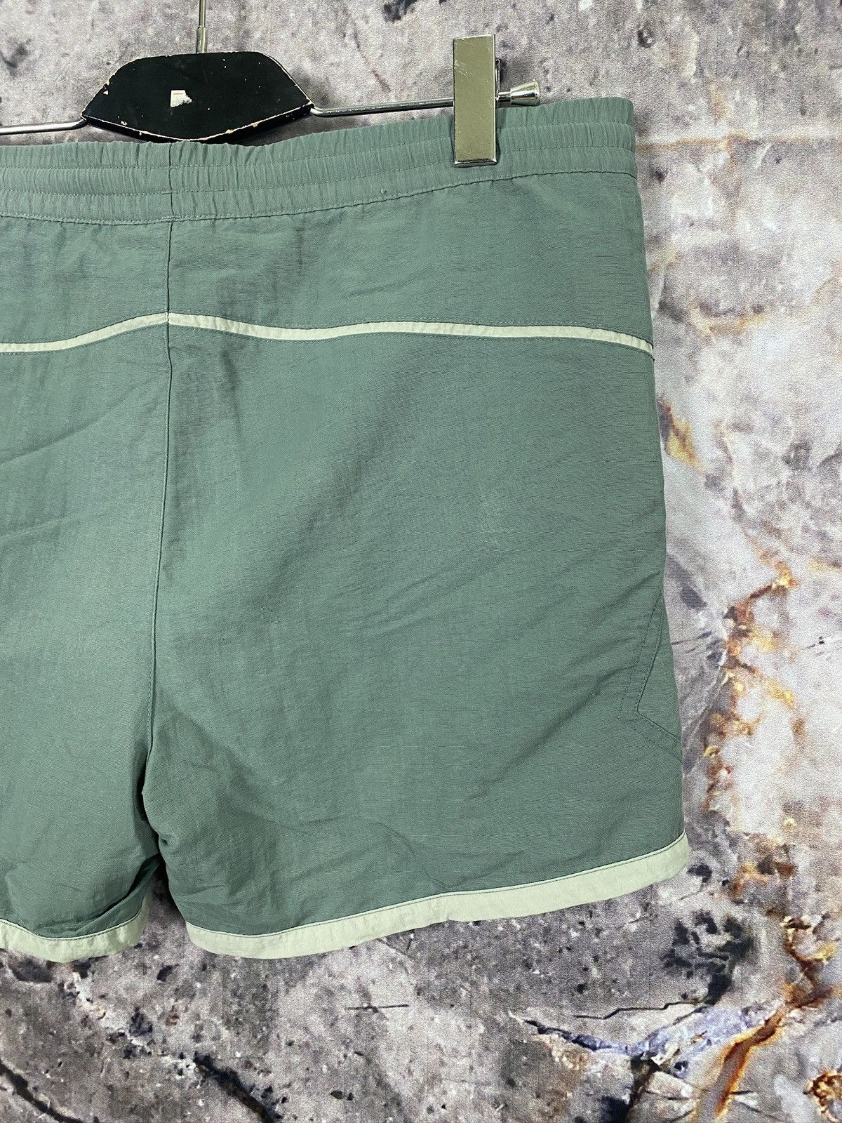 Adidas × Vintage Men’s Adidas Shorts Vintage Sports Streetwear Size Small Size US 30 / EU 46 - 12 Thumbnail