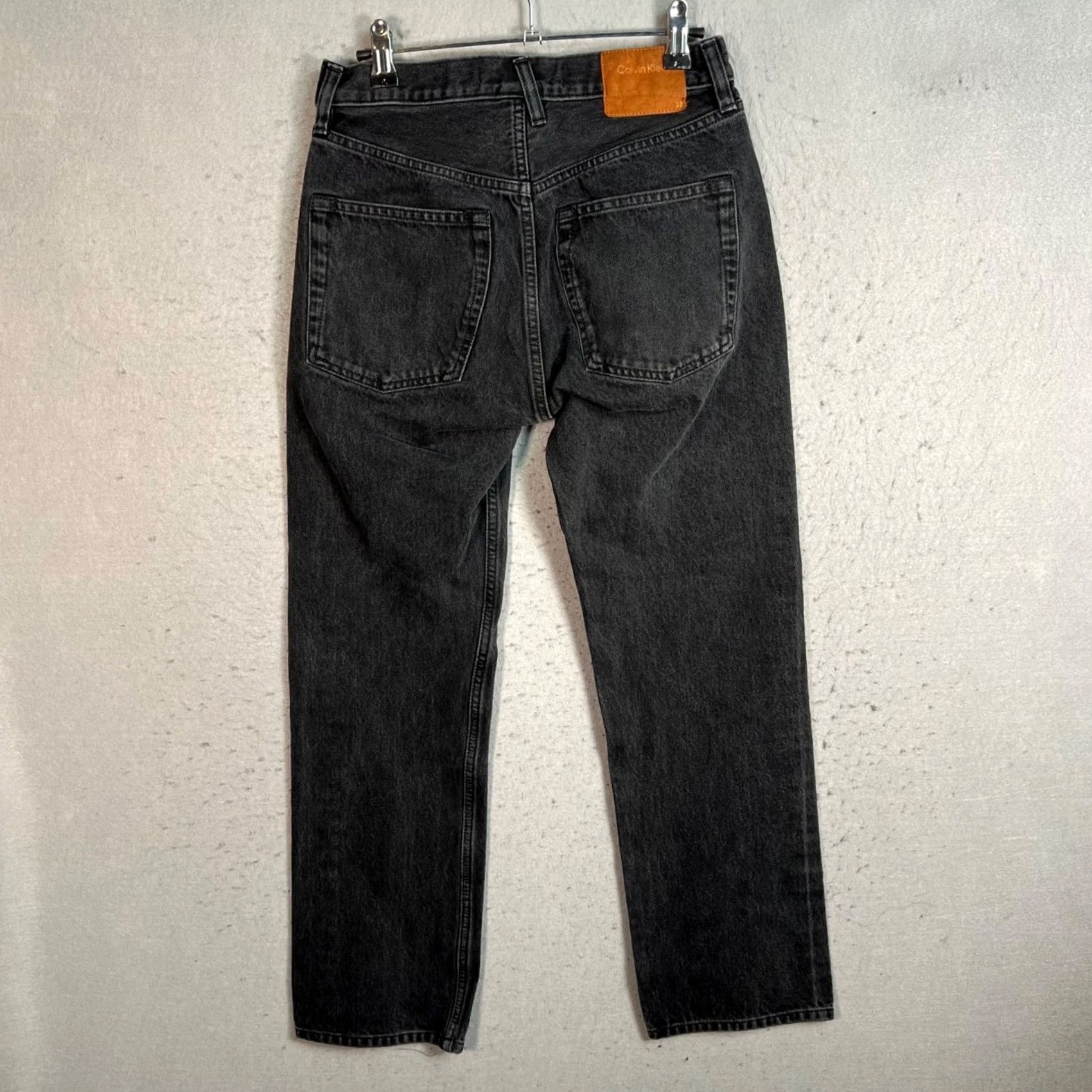 Calvin Klein Calvin Klein Jeans Womens Size 27 x 28 Straight Denim Pants Black 5-Pocket Regular Inseam 28in Size 27" / US 4 / IT 40 - 2 Thumbnail