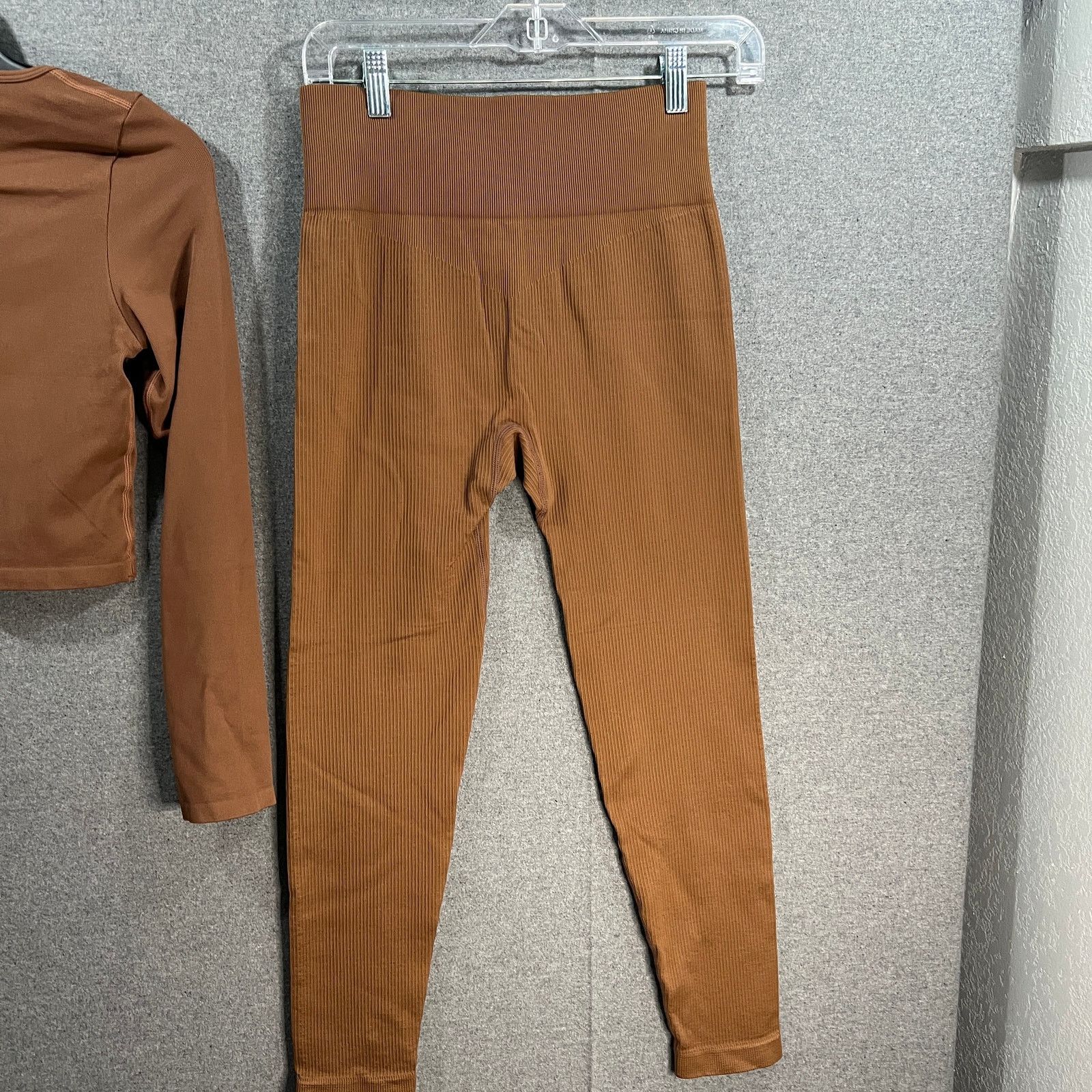 Other OQQ 2 PC Crop Long Sleeve Top and Short Bottom Brown Size M / US 6-8 / IT 42-44 - 2 Thumbnail