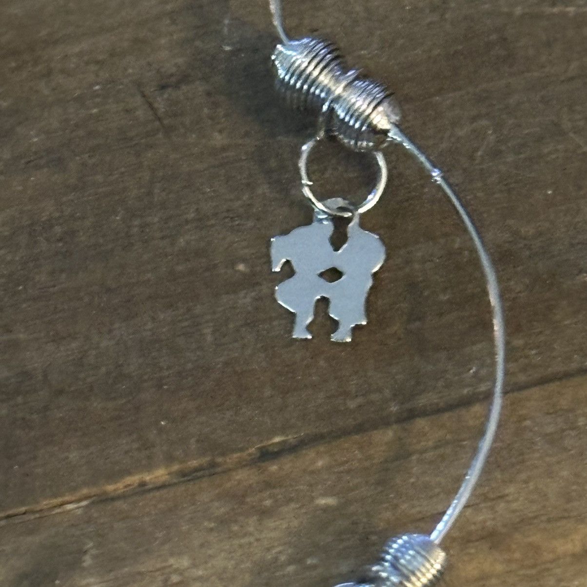 Other Silver tone wavy bangle charm bracelets Size ONE SIZE - 3 Thumbnail