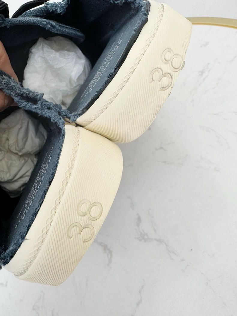 Balenciaga Balenciaga Canvas Sneakers Size 38-2505 Size US 7 / IT 37 - 5 Thumbnail