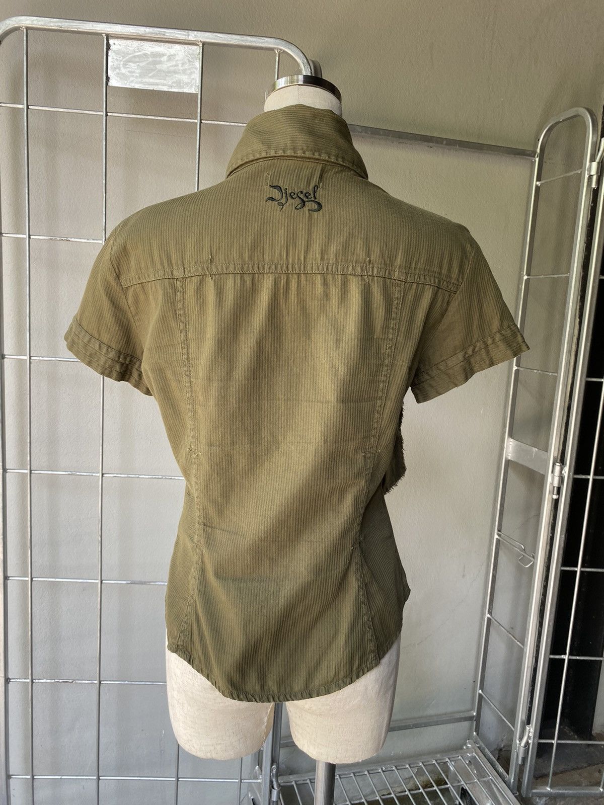 Diesel DIESEL Olive Snap Button Shirt Size M / US 6-8 / IT 42-44 - 19 Thumbnail