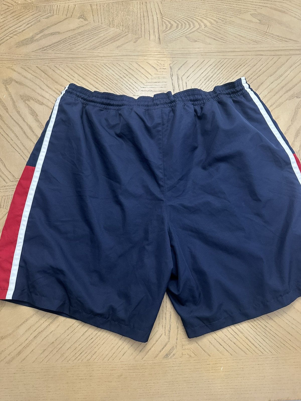 Lacoste Lacoste Men's Sporty Color Block Bermuda Shorts Size US 40 / EU 56 - 4 Thumbnail