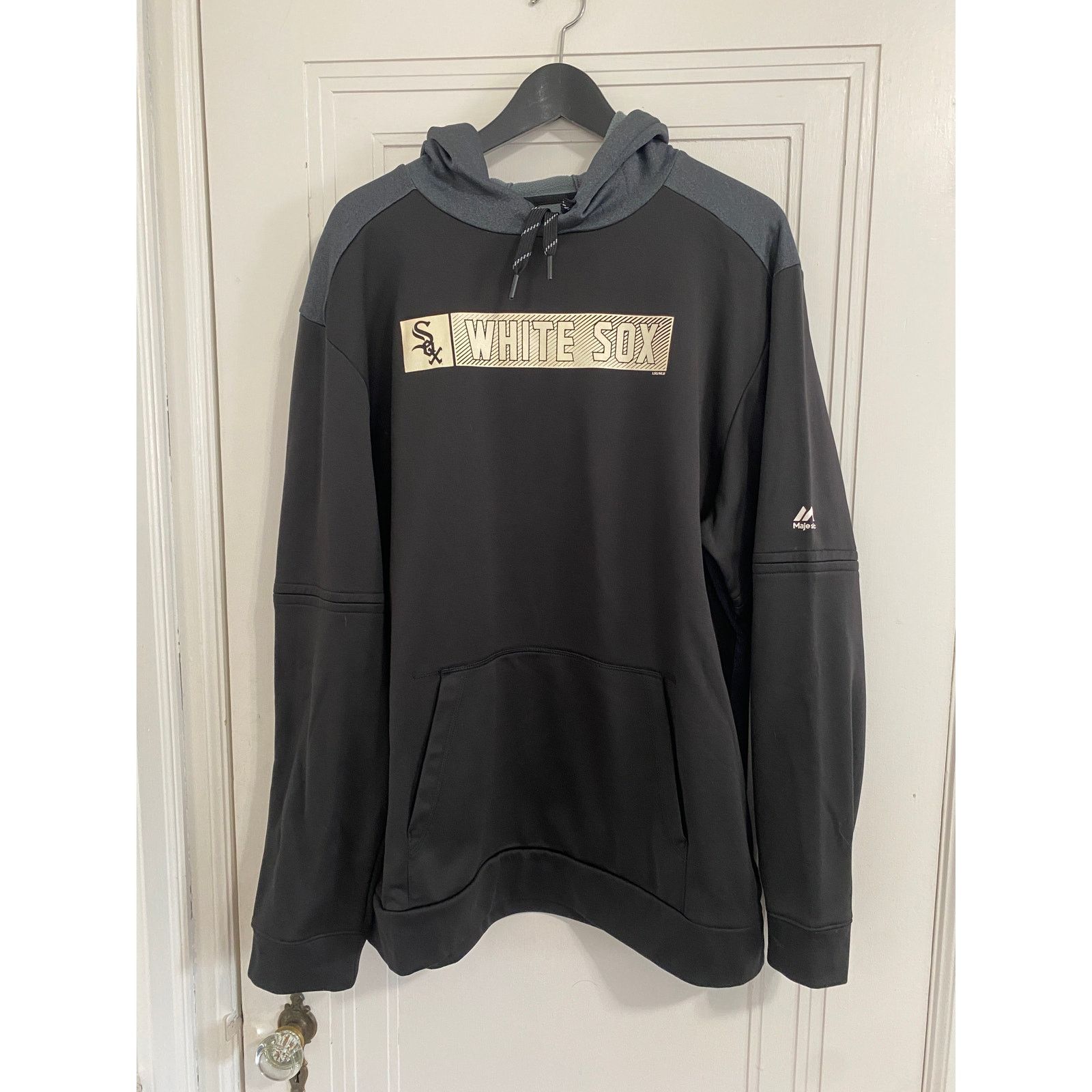 Majestic Chicago White Sox Black Hoodie Sweatshirt Size XL Size US XL / EU 56 / 4 - 1 Thumbnail