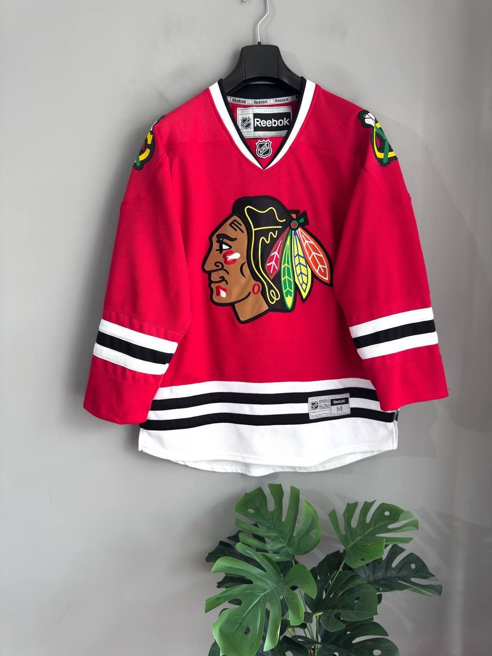 Reebok Reebok Chicago Blackhawks NHL Red Hockey Jersey, Size M Size US M / EU 48-50 / 2 - 1 Thumbnail