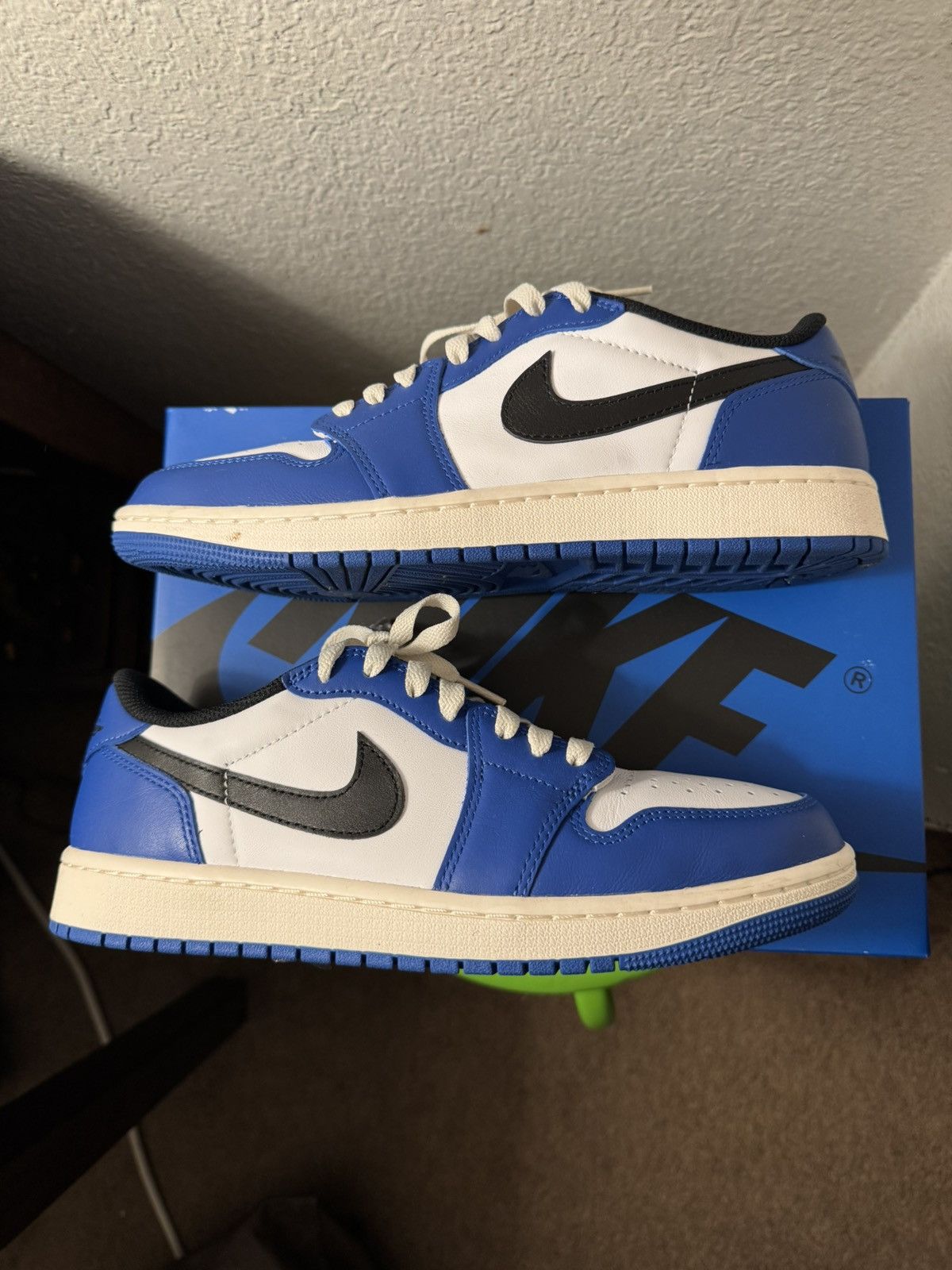 Jordan Brand Air Jordan 1 Retro Low OG ‘Game Royal’ Size 9 Size US 9 / EU 42 - 2 Thumbnail