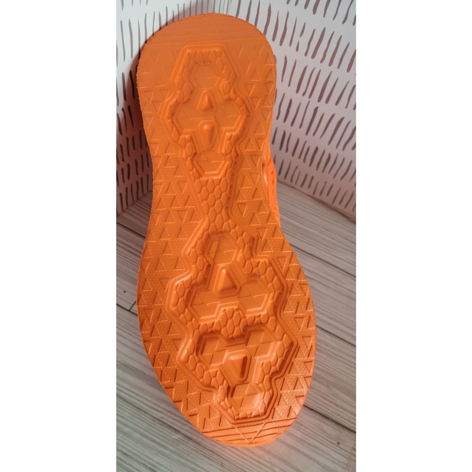 Vintage Damyuan Sneakers Unisex 43 EUC Bright Orange Just So So Size US 10 / IT 40 - 5 Thumbnail