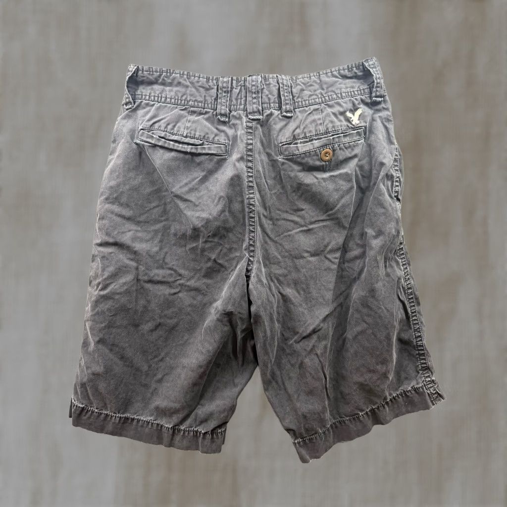 American Eagle Outfitters American Eagle Outfitters Longer Length Shorts Mens Grey Faded Raw Hem 30 Size US 30 / EU 46 - 1 Thumbnail