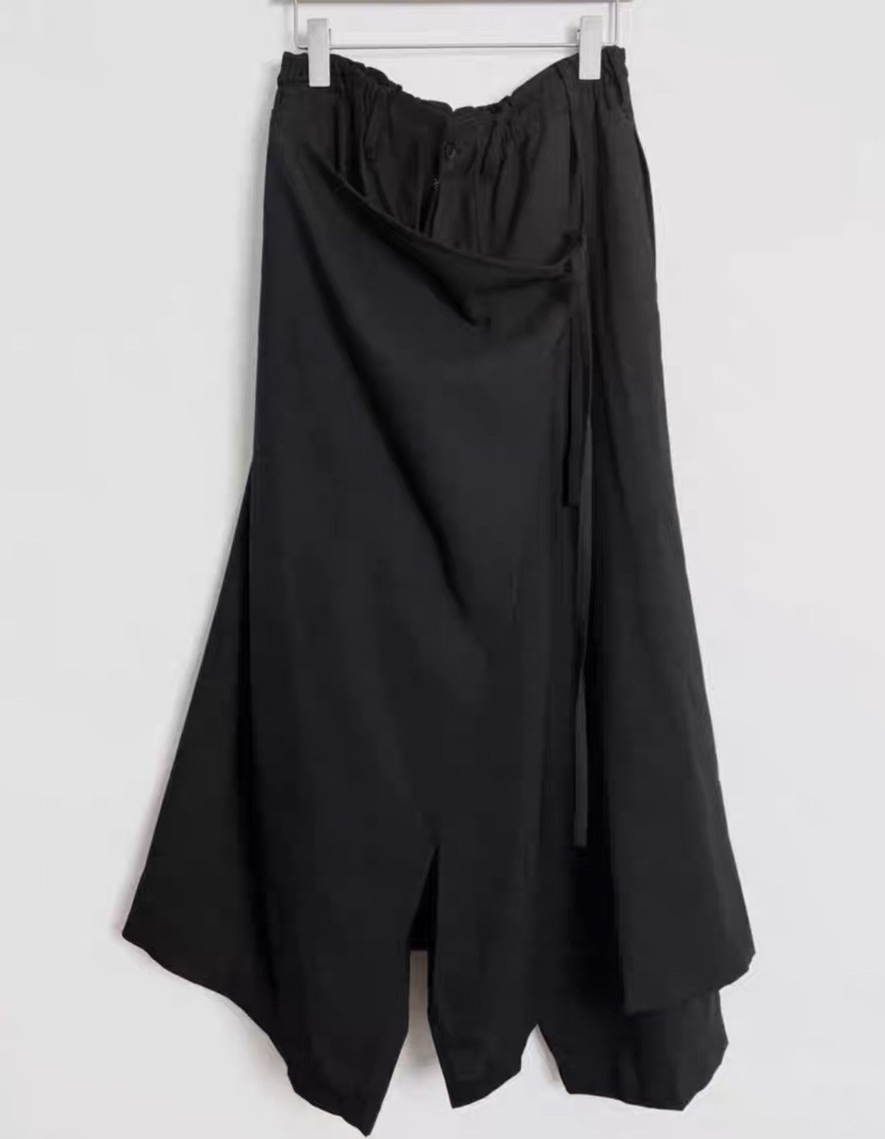 Yohji Yamamoto Yohji Yamamoto Asymmetrical Split Wrap Skirt Pants Size US 34 / EU 50 - 1 Thumbnail