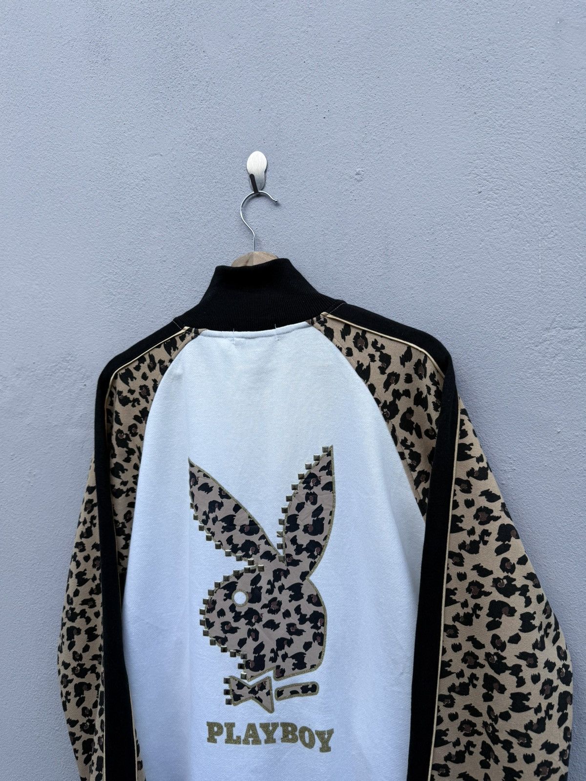 Japanese Brand Vintage PLAYBOY Biglogo Leopard Camo Rare Zipup Jacket Size US M / EU 48-50 / 2 - 12 Thumbnail
