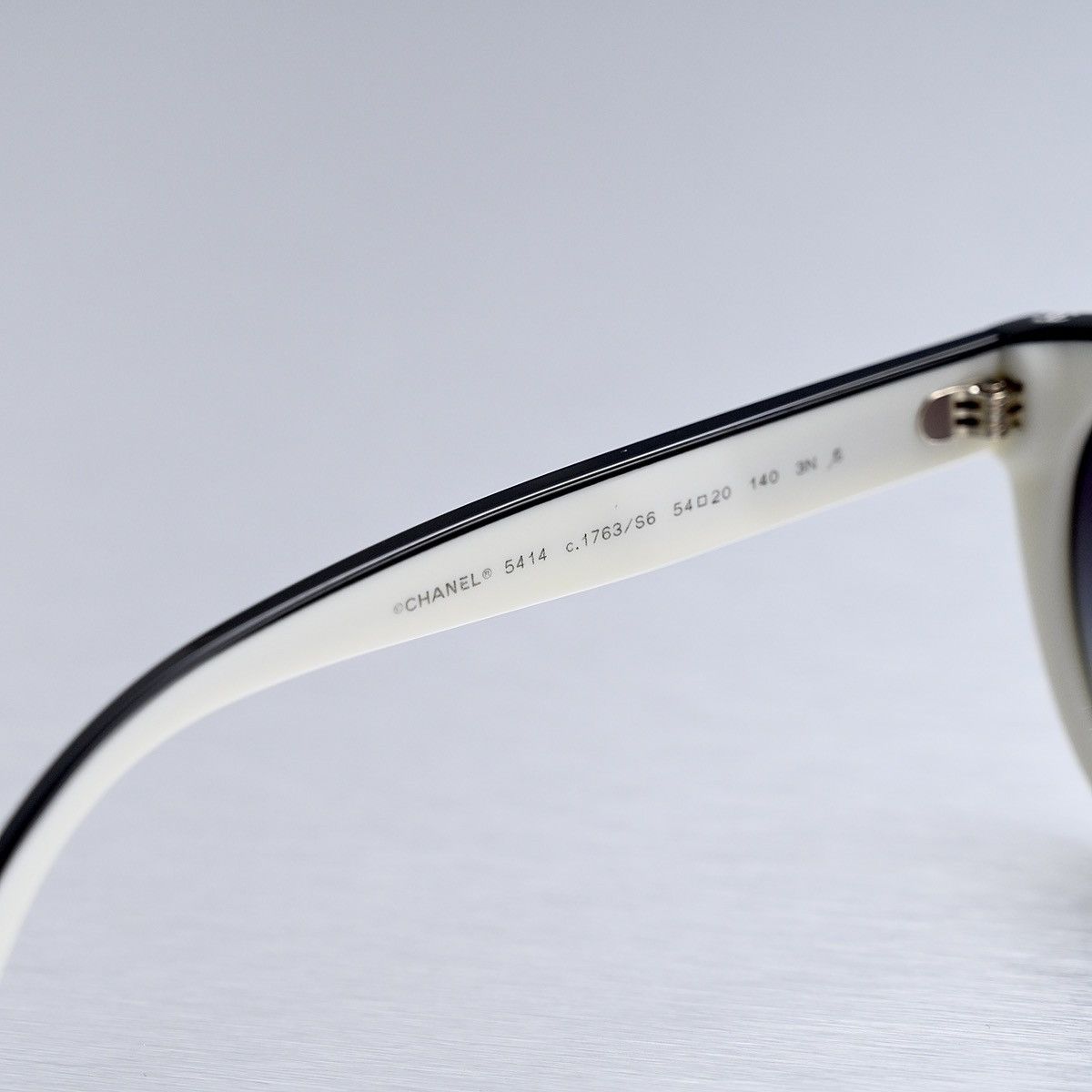 Chanel CHANEL 0CH5414 1763S6 SUNGLASSES Size ONE SIZE - 5 Thumbnail