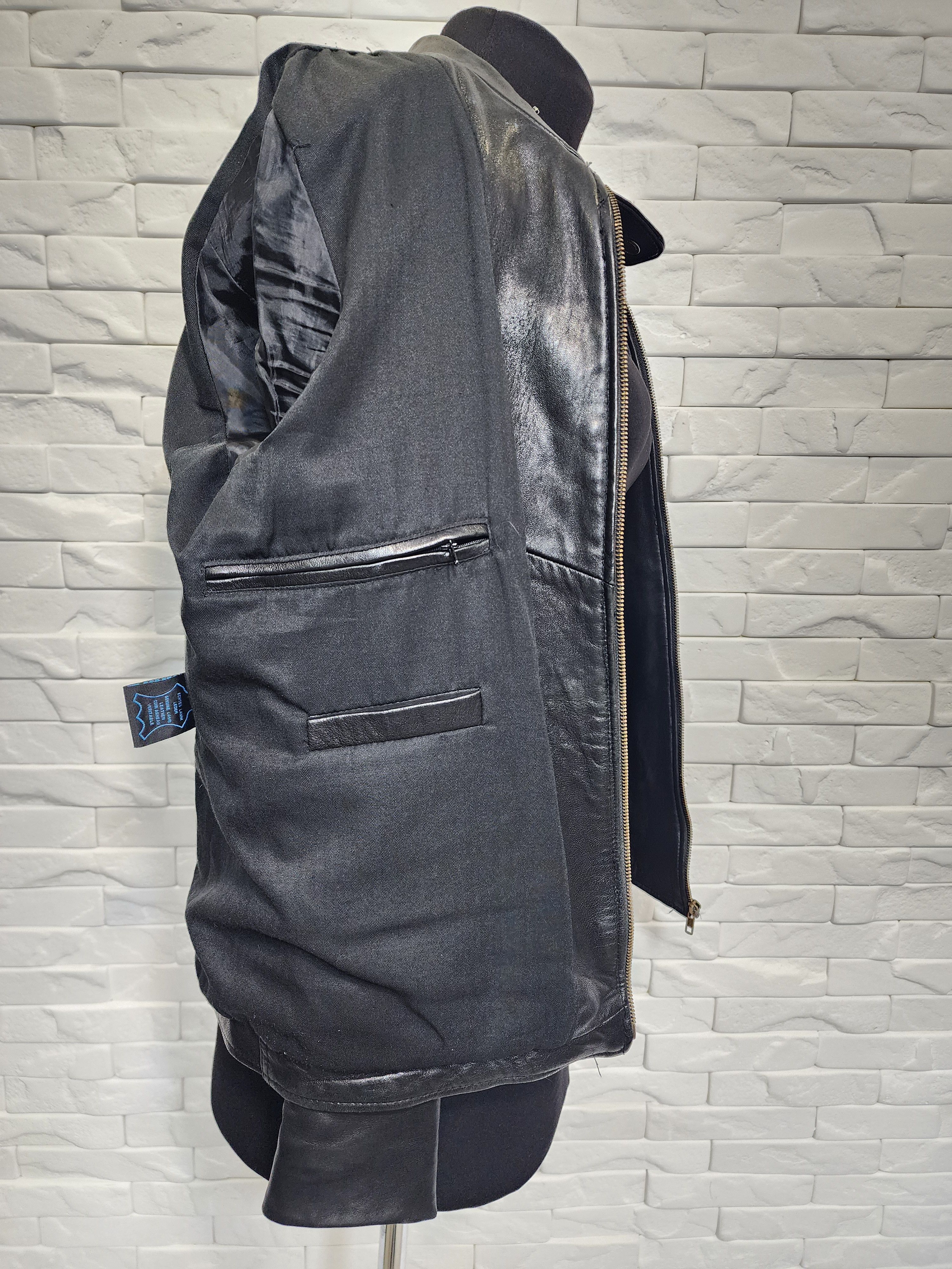 Genuine Leather Men's Black Leather Sport Jacket: Metal Zipper Detail Size US L / EU 52-54 / 3 - 10 Thumbnail