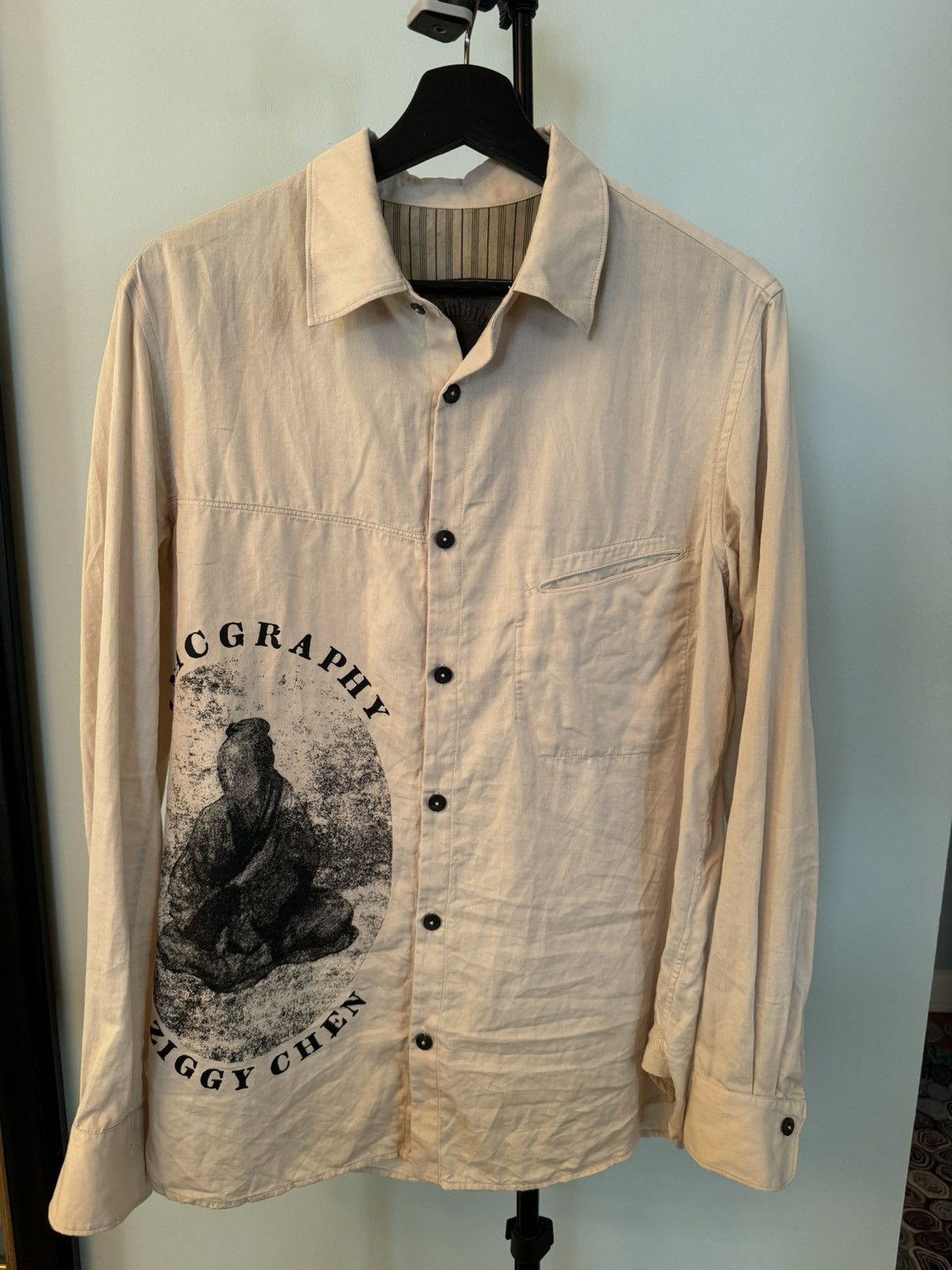 ZIGGY CHEN SS22 V-NECK SHORTSLEEVE SHIRT Shirts – ZIGGY CHEN