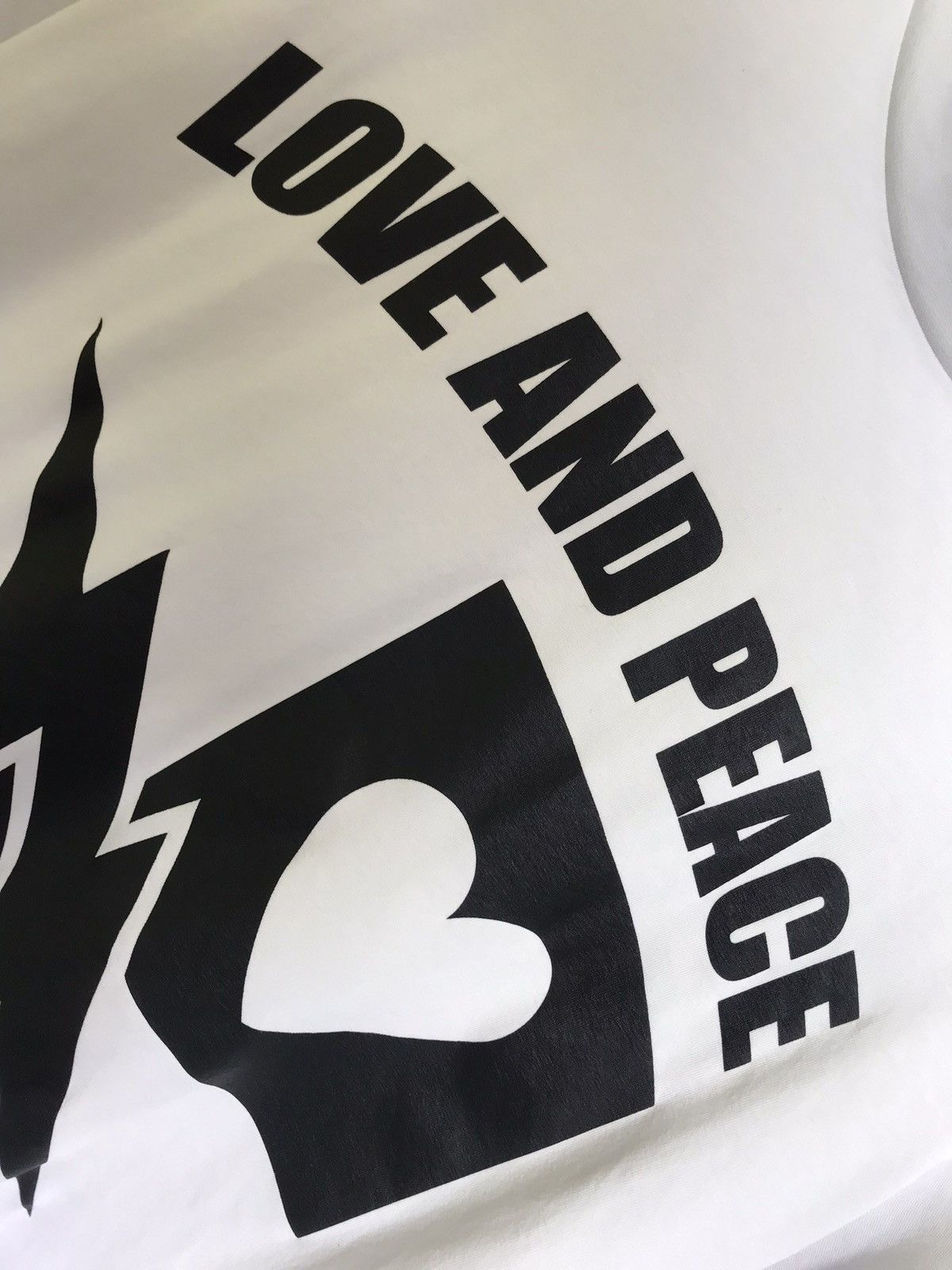 Moschino MOSCHINO Love and peace Mens Short Sleeve Logo Print T-shirt Size US M / EU 48-50 / 2 - 3 Thumbnail