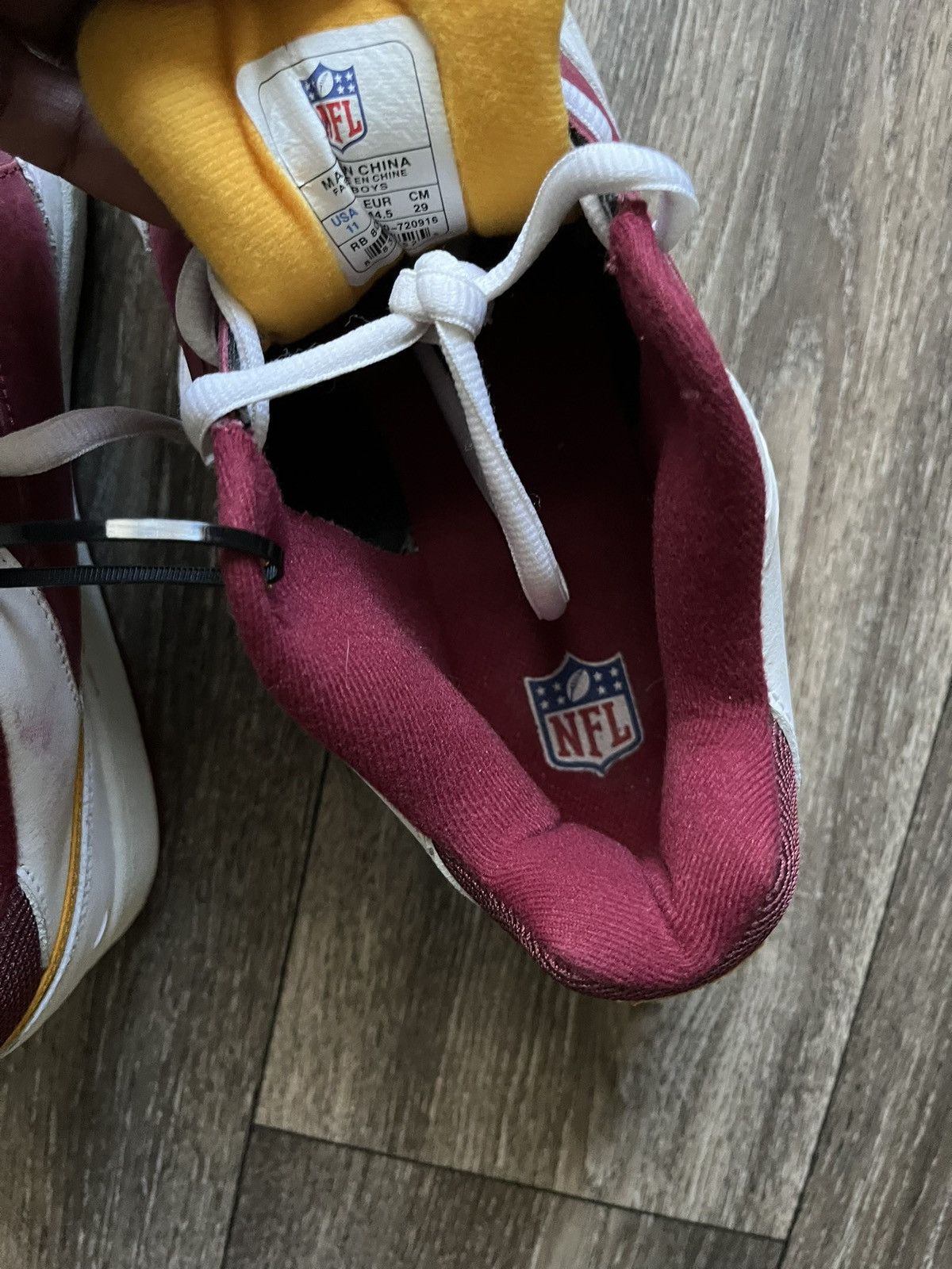 Reebok Reebok RB 507 NFL Washington Redskins Men's Sneakers Size US 11 / EU 44 - 11 Thumbnail