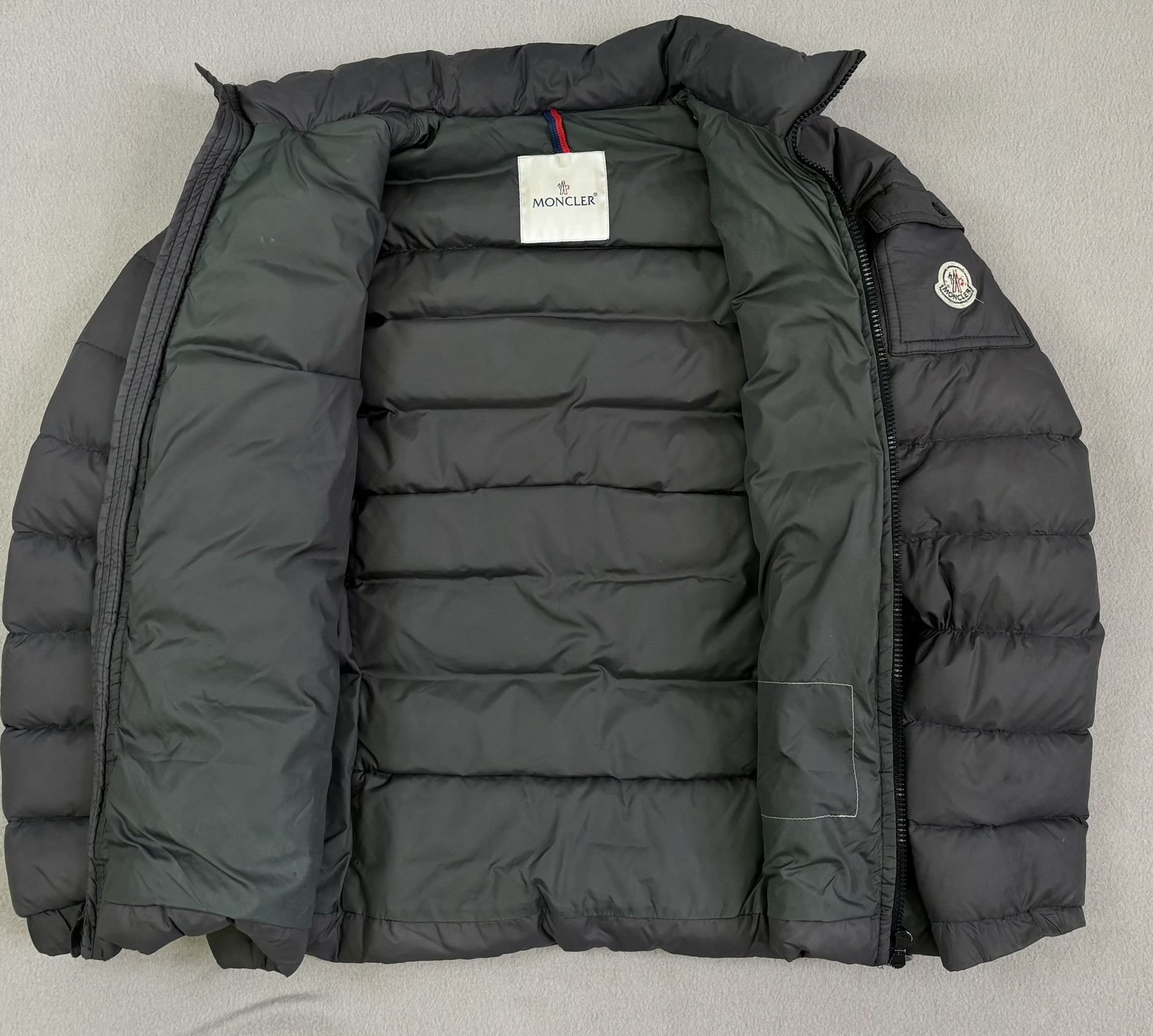 Moncler Moncler BEA jacket size. 2 Size XS / US 0-2 / IT 36-38 - 13 Thumbnail