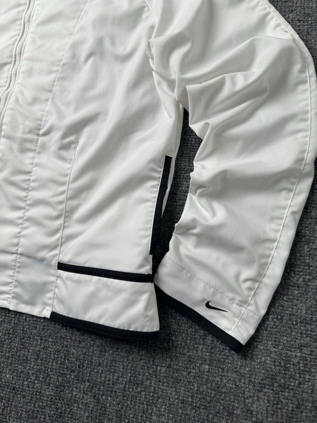Nike Womens Jacket Nike Full Zip White Black Lightweight, Size L Size L / US 10 / IT 46 - 3 Thumbnail