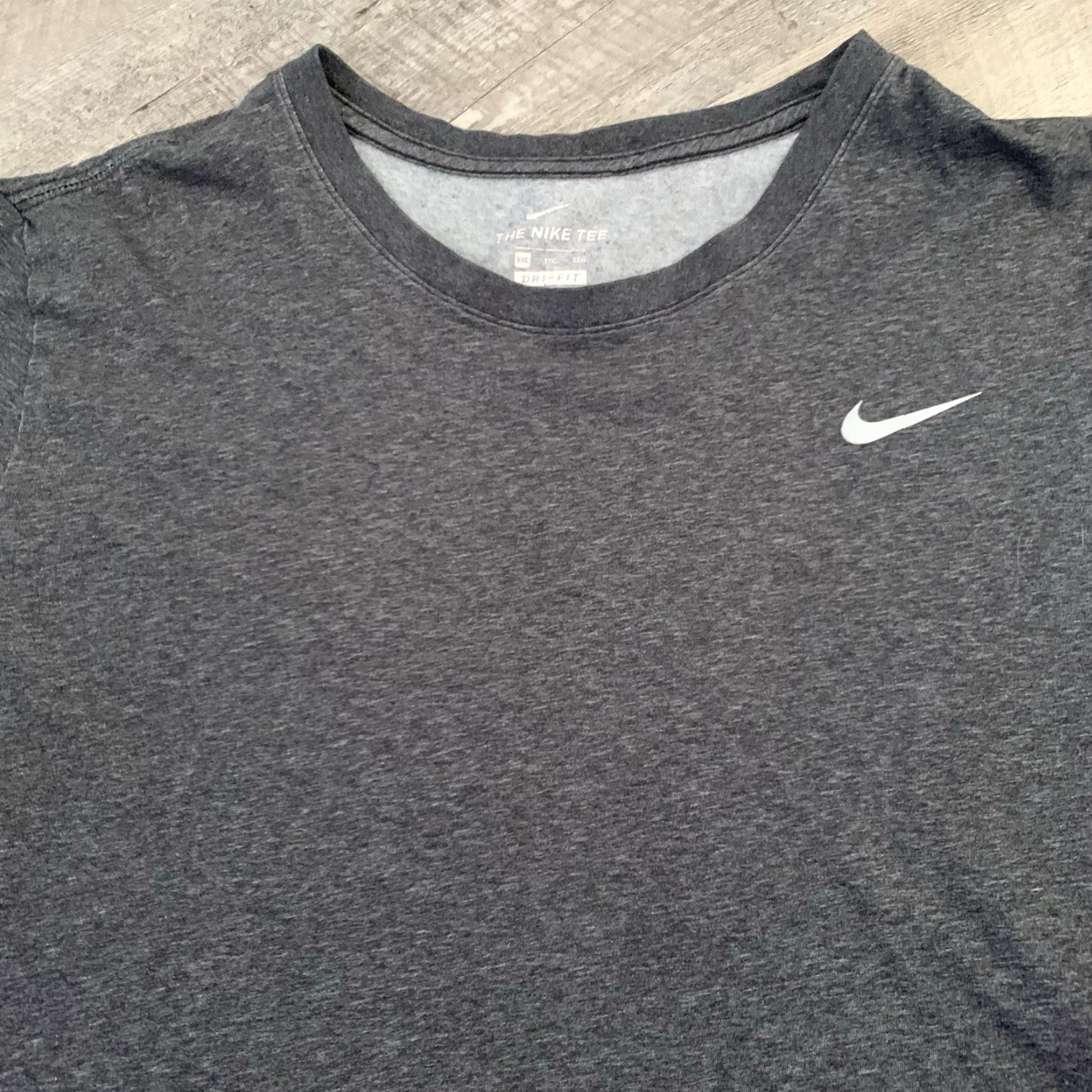 Nike NIKE T-Shirt Mens XXL Dri-Fit Training Tee Charcoal Grey AR6029-032 Size US XXL / EU 58 / 5 - 3 Thumbnail