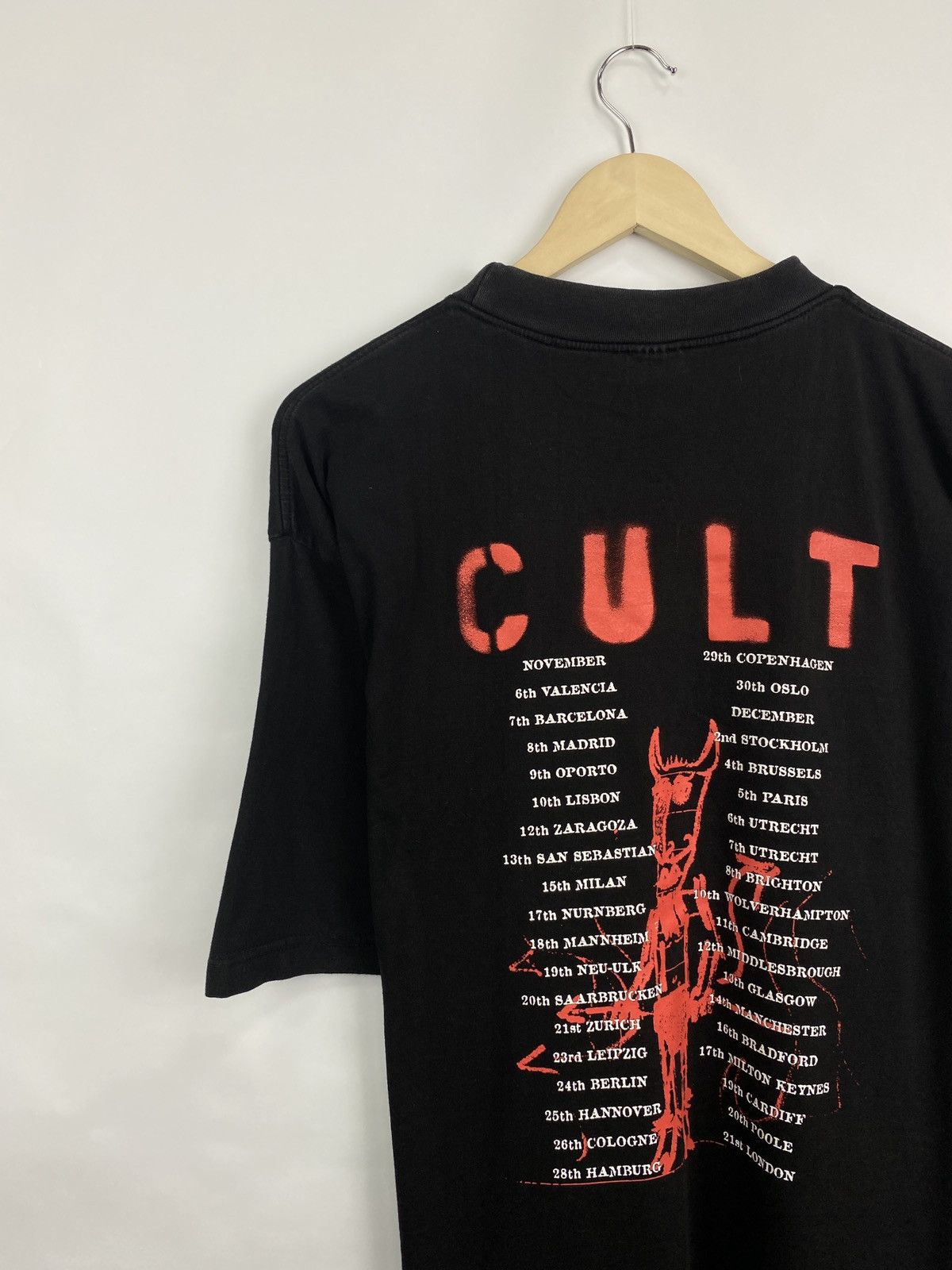 Band Tees Vintage 90s The CULT Band Tour Promo T-Shirt Rare Retro Hype Size US L / EU 52-54 / 3 - 8 Thumbnail