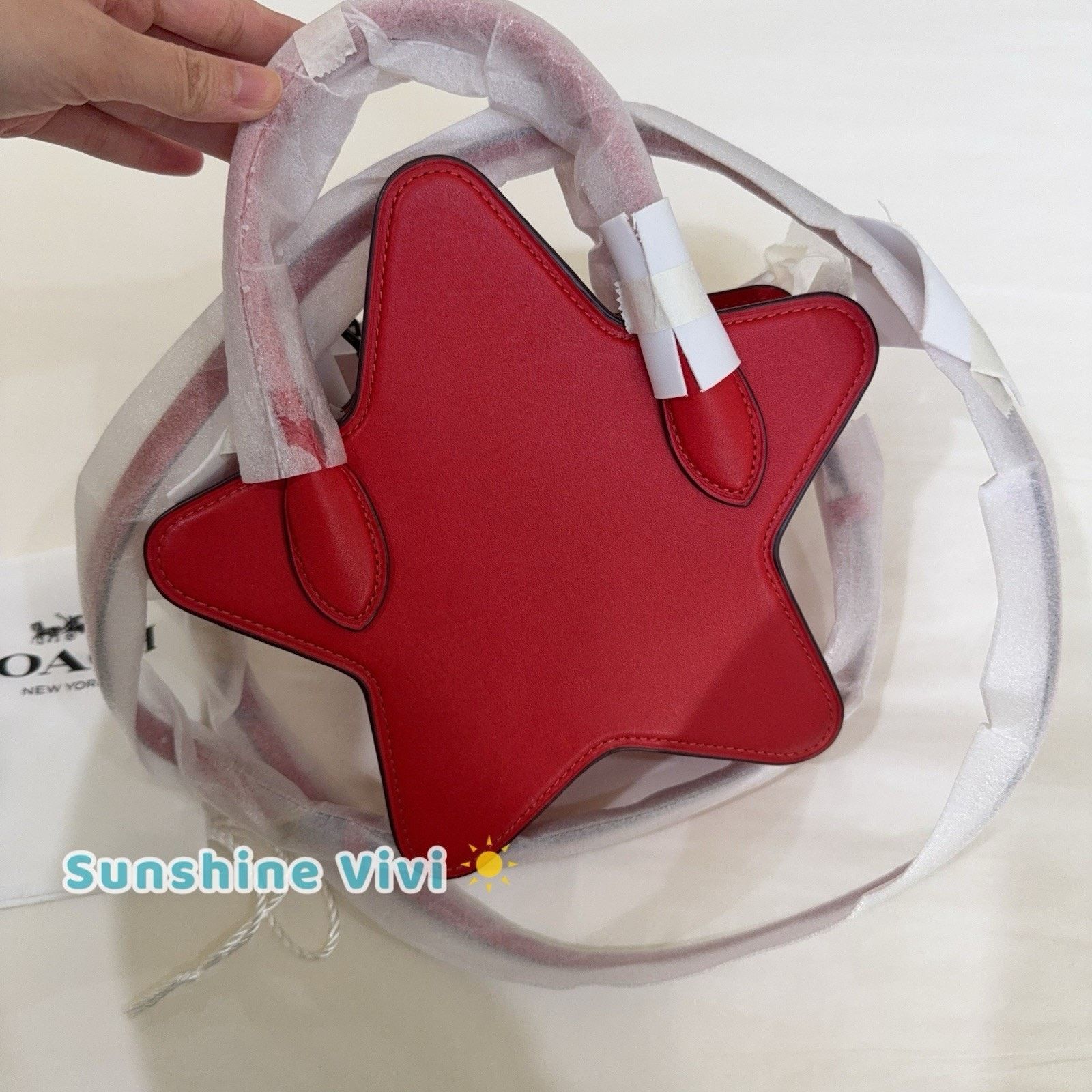 Coach NWT Coach Star Shape Bag red Glovetanned Leather CP234 Size ONE SIZE - 1 Thumbnail