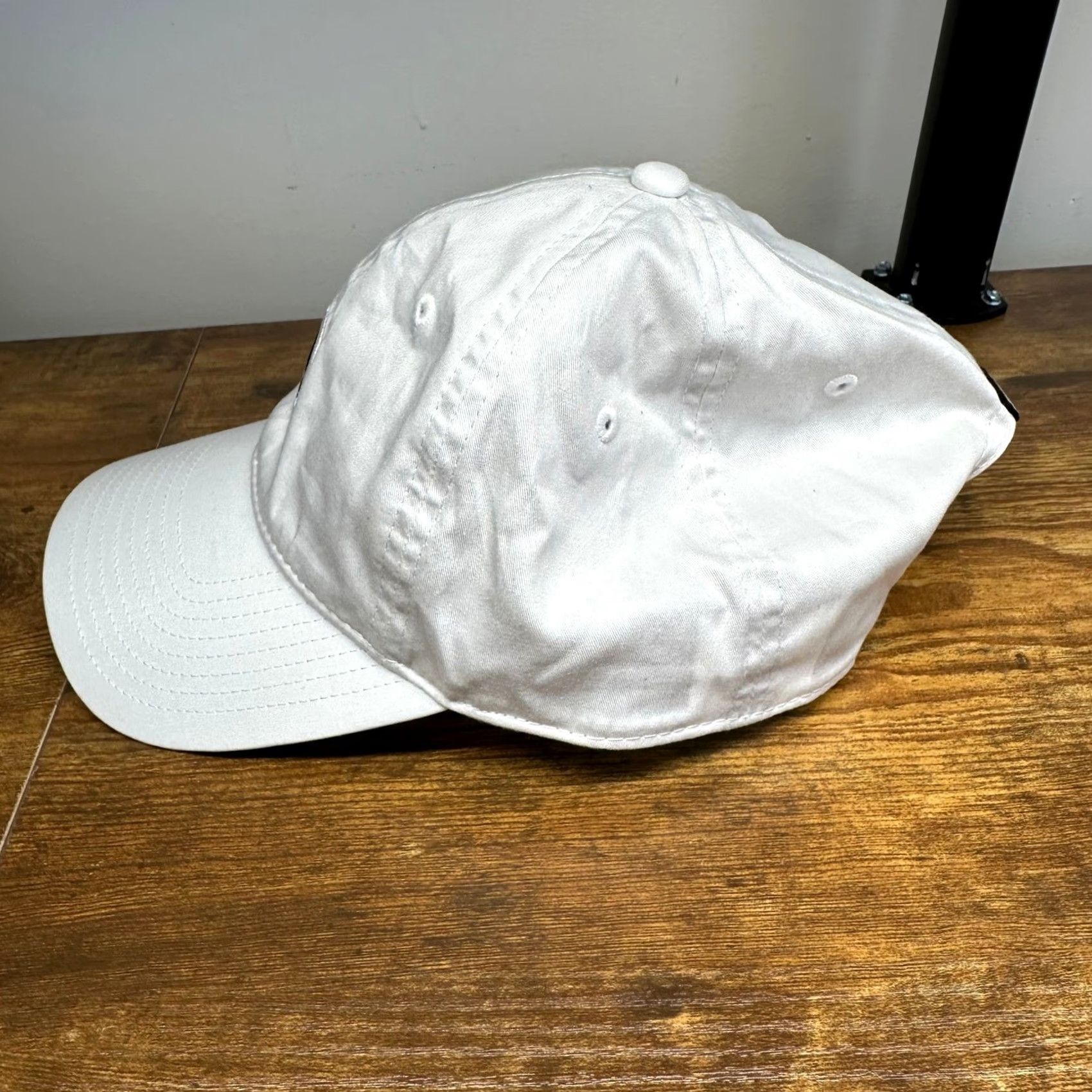 Titleist Titleist Golf Hat White Adjustable Strapback Baseball Cap Black Circle Logo Cap Mens WB Twill Cotton Baseball Cap Size ONE SIZE - 2 Thumbnail