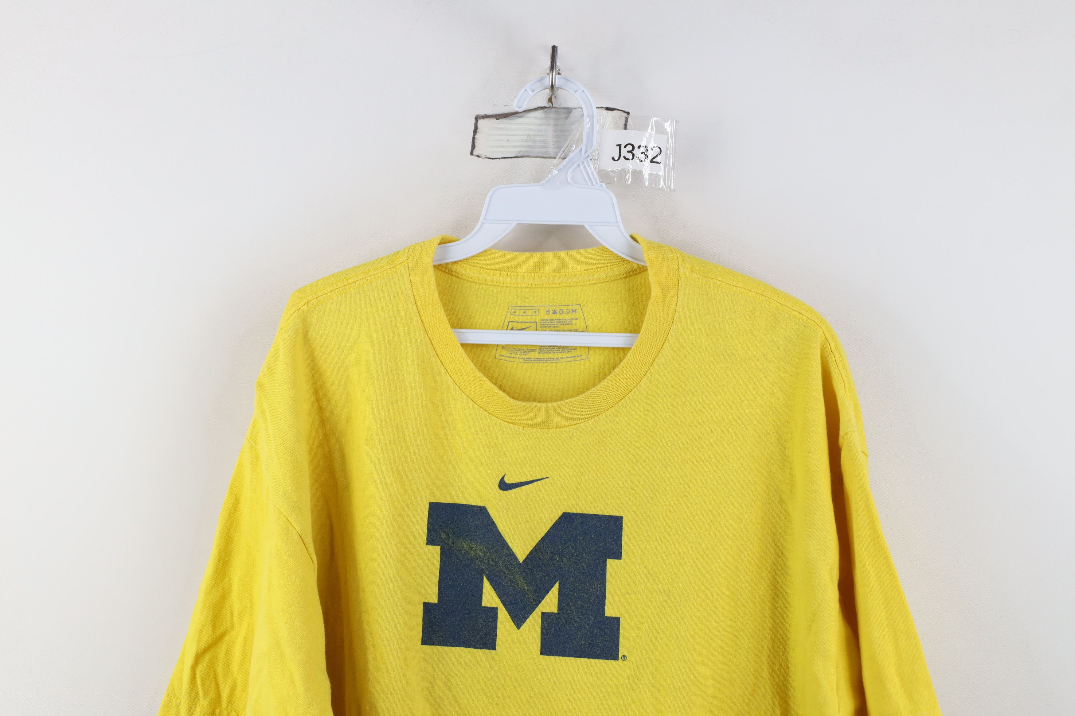 Nike Vintage Nike Swoosh University of Michigan T-Shirt Maize Size US M / EU 48-50 / 2 - 2 Thumbnail