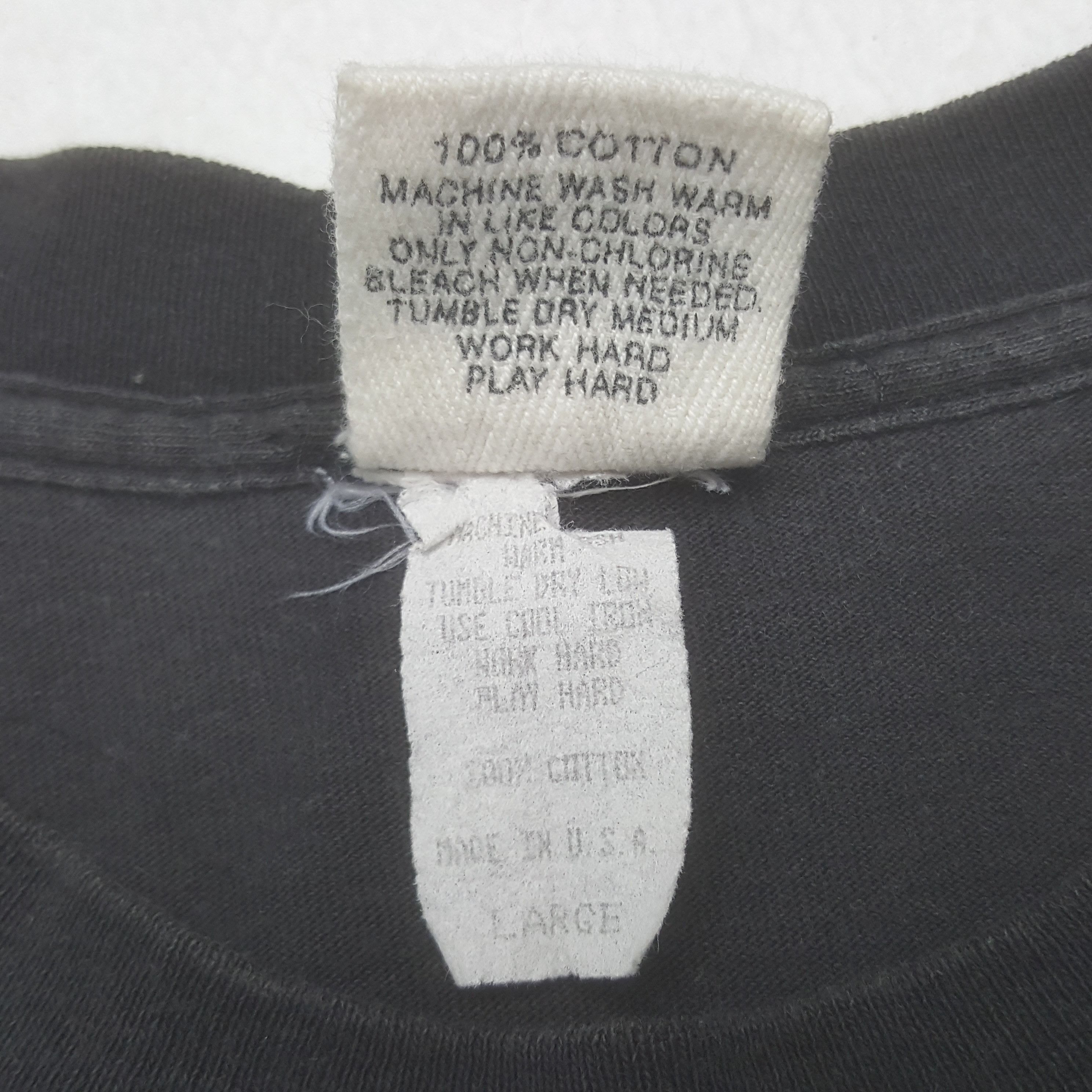 Vintage Vintage 90's Bronze Age American Surfing Style Tshirt Size US L / EU 52-54 / 3 - 6 Thumbnail