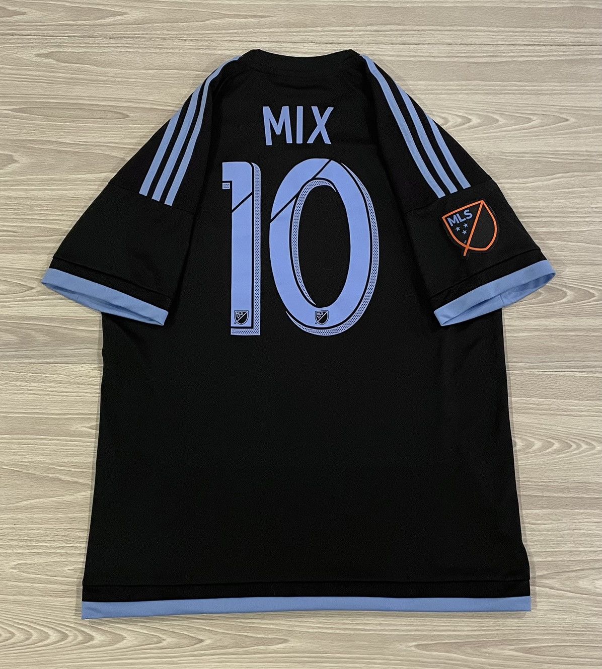 Adidas Adidas New York City Mix Diskerud #10 Jersey Men’s Medium Size US M / EU 48-50 / 2 - 1 Thumbnail
