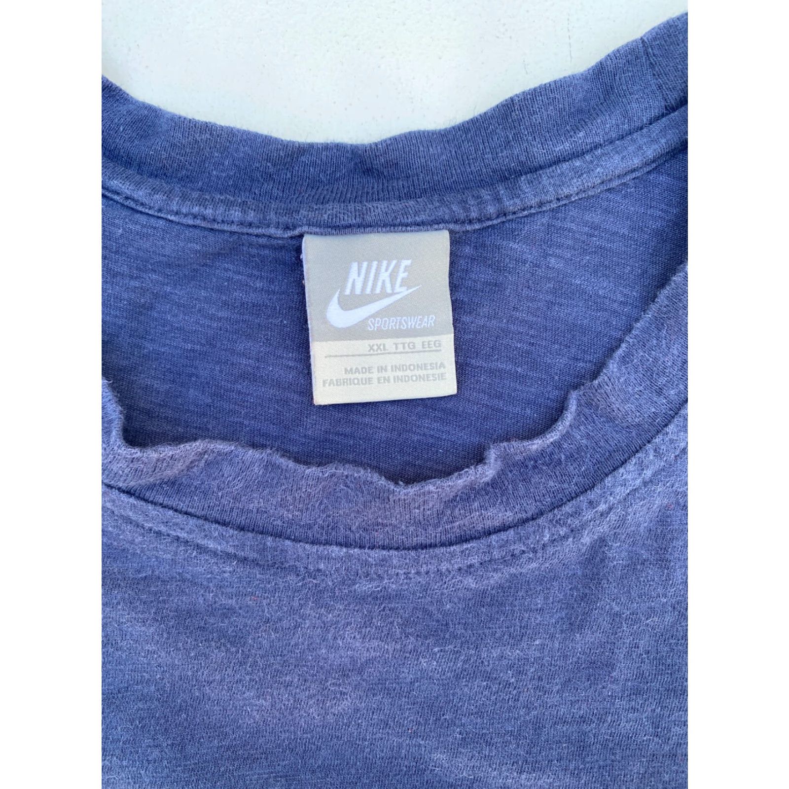 Nike VINTAGE Nike Sportswear Boston T-Shirt Mens 2XL Blue 100% Cotton Short Sleeve Crew Neck Boston 2000s Nike Sportswear Mens T-Shirt Size US XXL / EU 58 / 5 - 6 Thumbnail