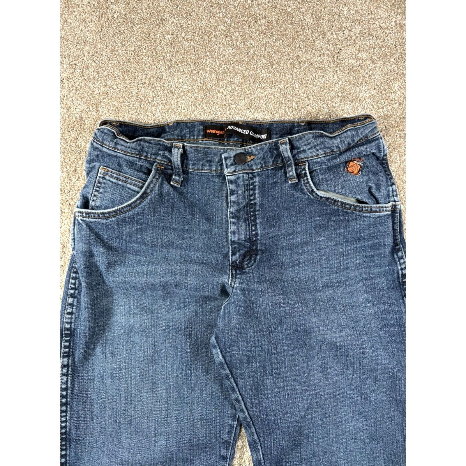 Wrangler Wrangler Jeans Denim Advanced Comfort Wrangler FR • Jeans • Men • 31x27 • Blue • Cotton Blend • Straight • Regular • 27 Inseam • 1990s? Size US 31 - 3 Thumbnail
