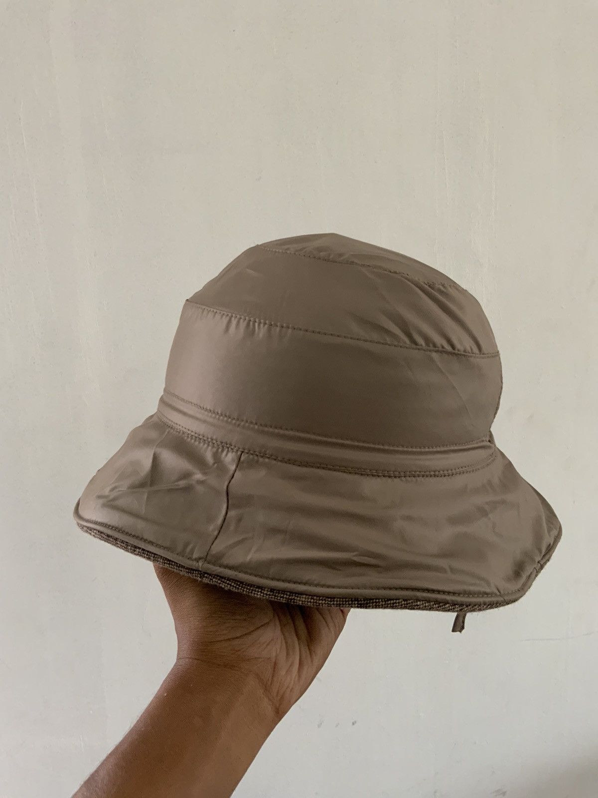 Japanese Brand Reversible Waterprof Ribbon Chain Stitch Bucket Hat Size ONE SIZE - 8 Thumbnail
