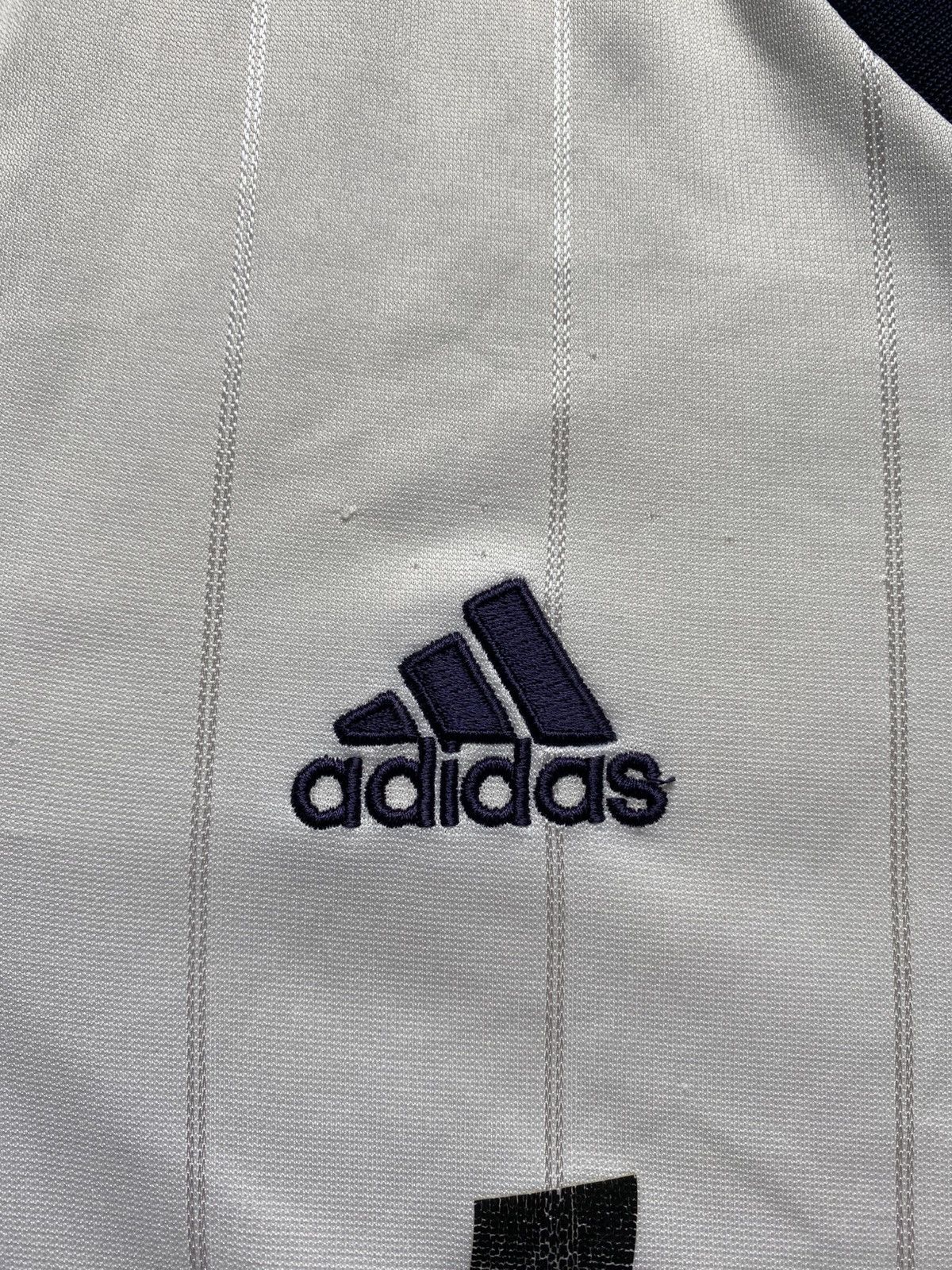 Adidas Adidas Real Madrid сезона 2012–2013 Jersey Size US M / EU 48-50 / 2 - 7 Thumbnail