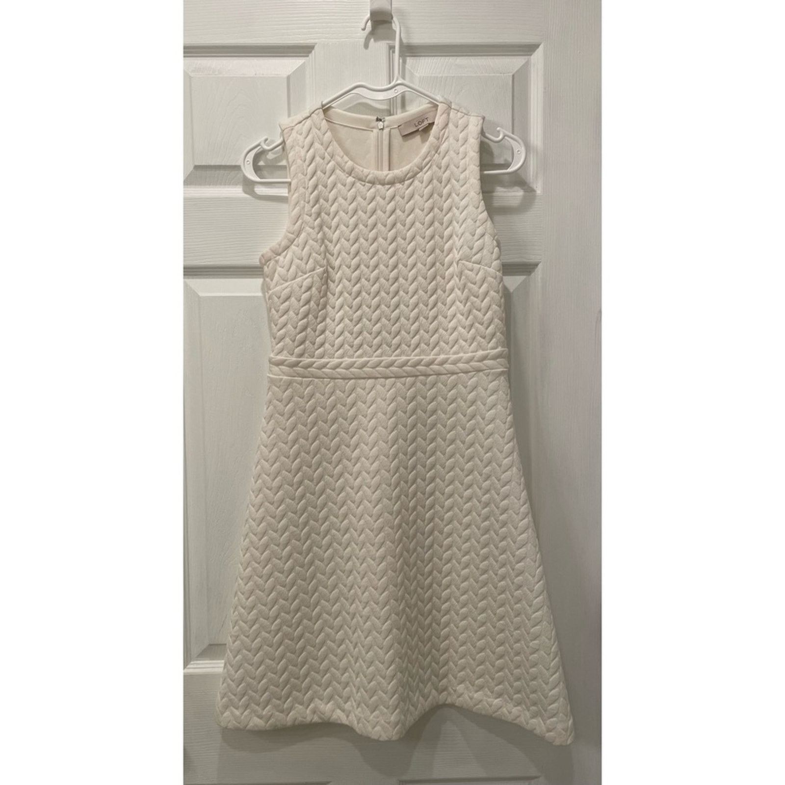 Loft Ann Taylor LOFT White Quilted Dress 0 Size XS / US 0-2 / IT 36-38 - 1 Thumbnail