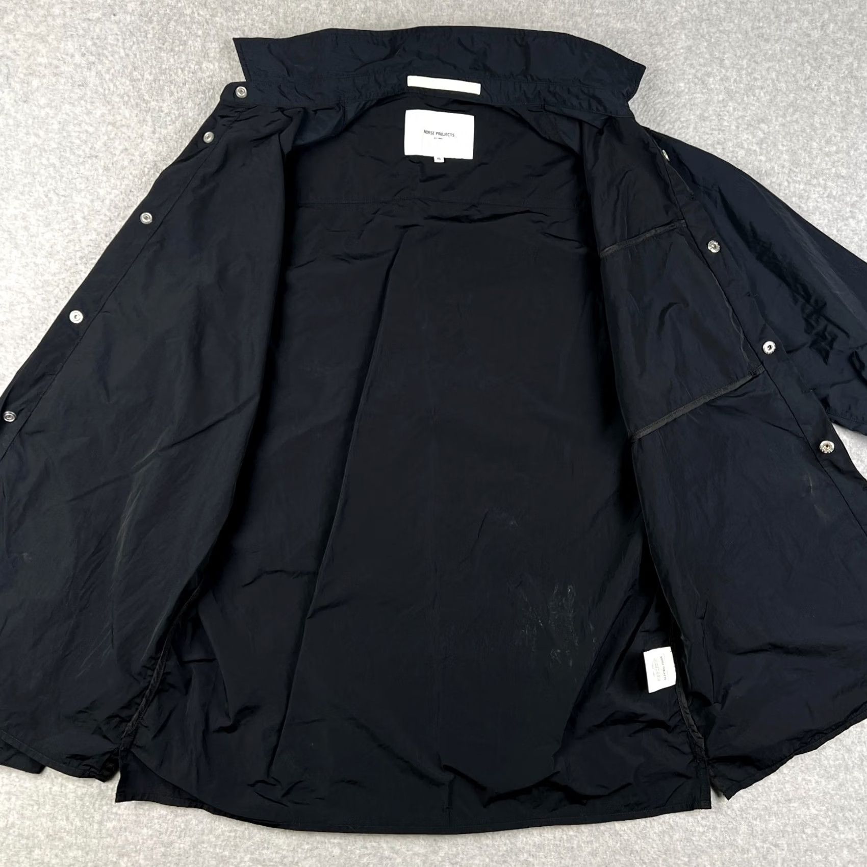 Norse Projects Norse Projects Bendt Light Jacket Snap Button XL Mens Black Windbreaker Jacket Size US XL / EU 56 / 4 - 3 Thumbnail