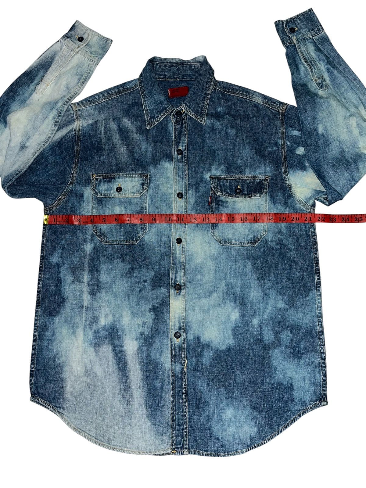 Levi's VINTAGE LEVIS BLEACHED BUTTON DOWN x DENIM SHIRT Size US M / EU 48-50 / 2 - 3 Thumbnail