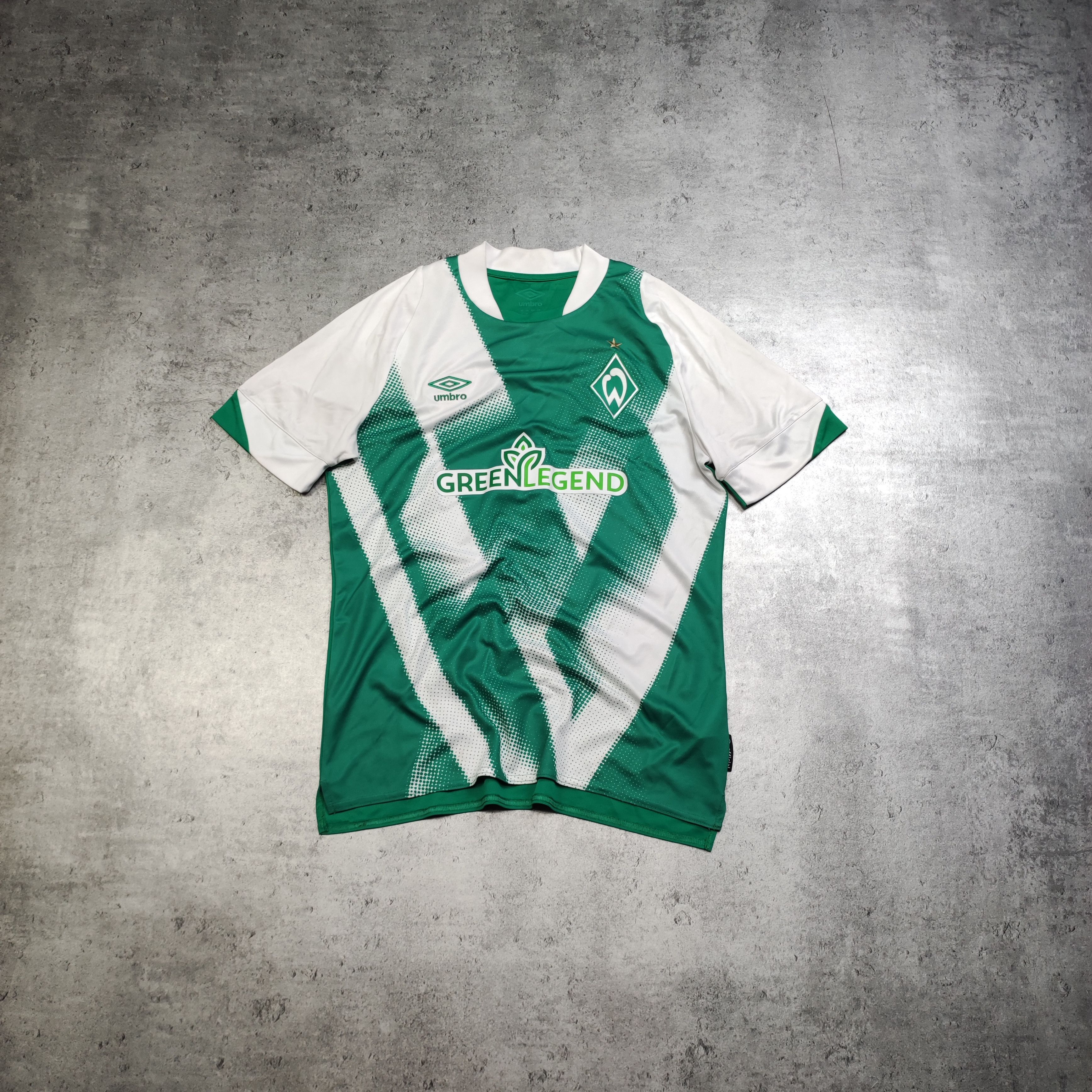 Other RARE Umbro x Werder Bremen 2022/23 Home Football Jersey Size US M / EU 48-50 / 2 - 1 Thumbnail