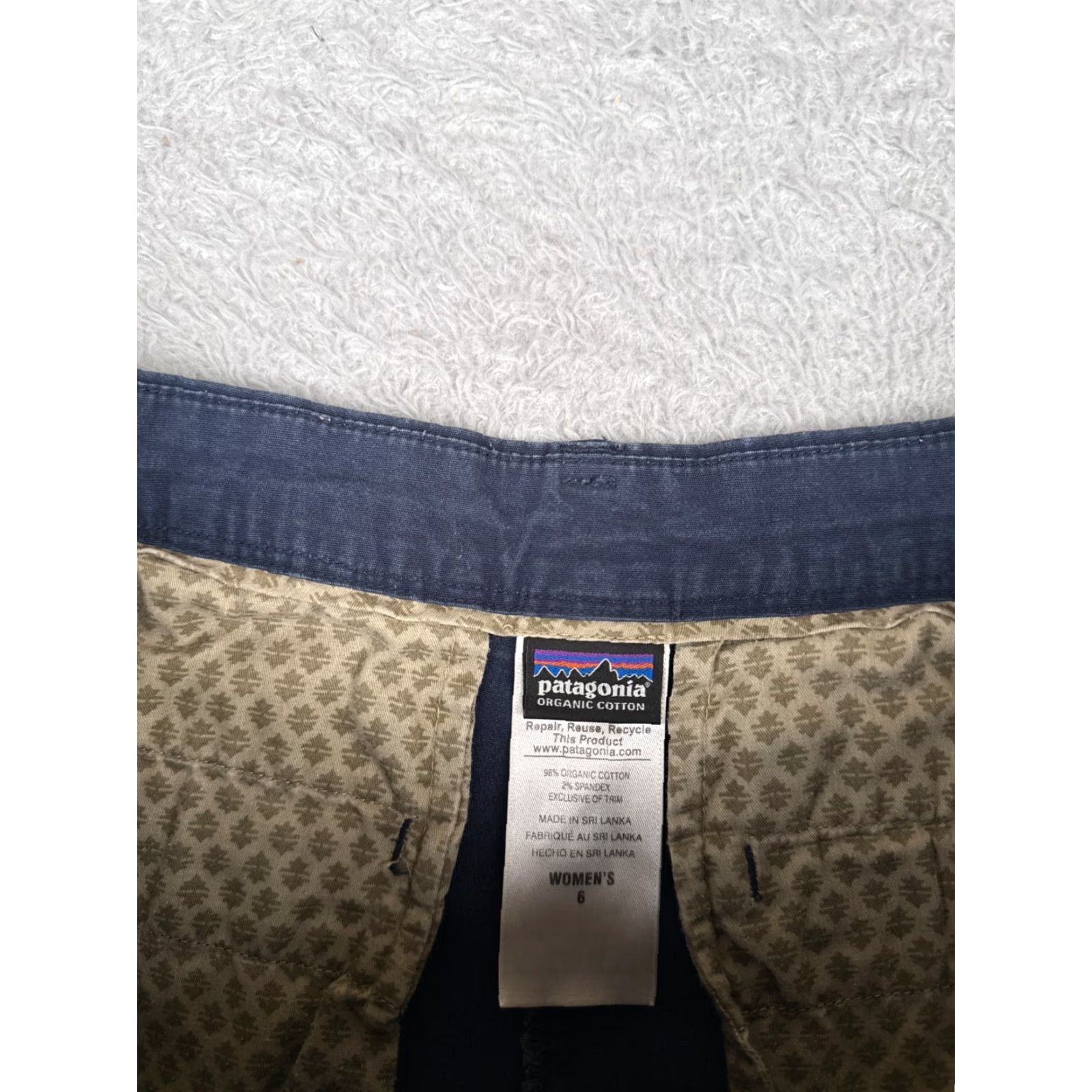 Patagonia Patagonia Shorts Women 6 Blue Solid Stretch All-Wear Shorts 4" Cotton Hike 29x4 Size 28" / US 6 / IT 42 - 7 Thumbnail