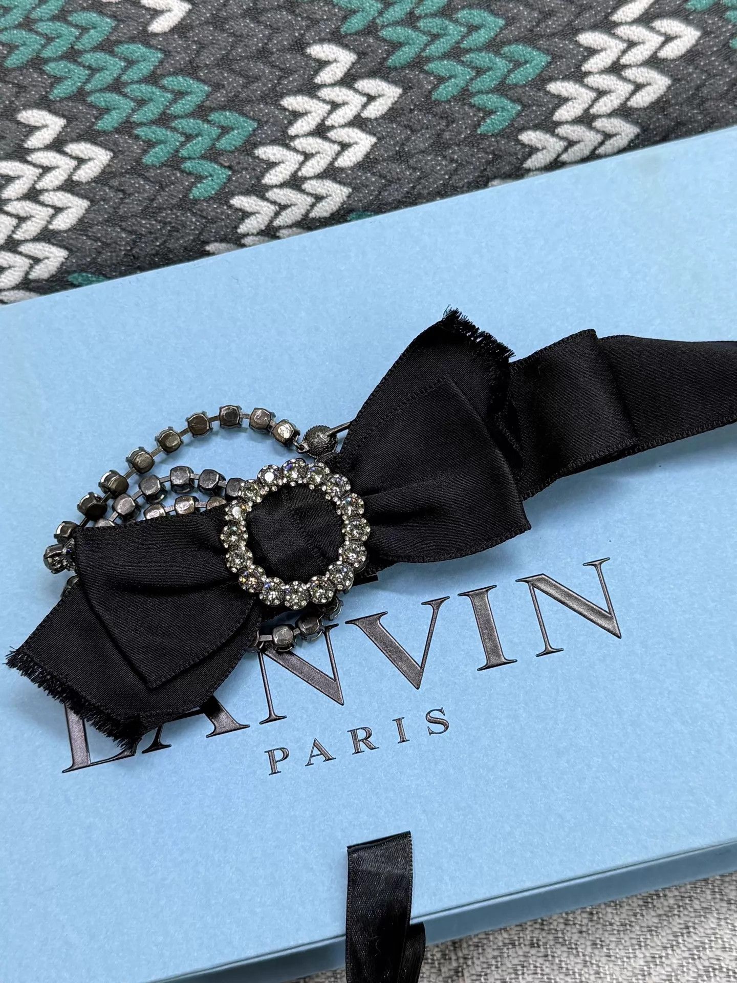 Lanvin Lanvin Black Crystal-Embellished Bow Necklace (New) Size ONE SIZE - 2 Thumbnail