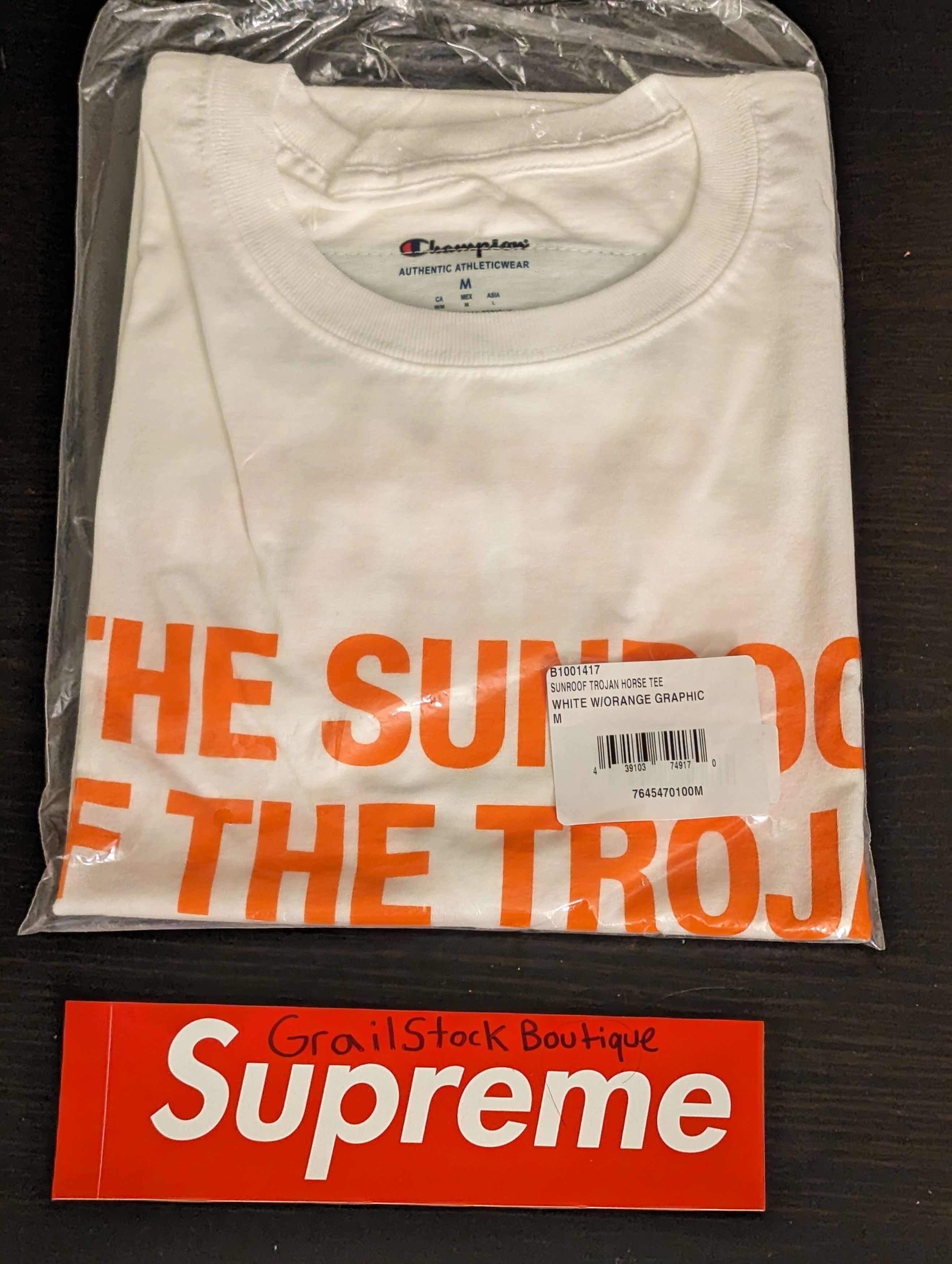 Virgil Abloh Virgil Abloh Brooklyn Museum Sunroof Trojan Horse T-shirt M Size US M / EU 48-50 / 2 - 1 Thumbnail