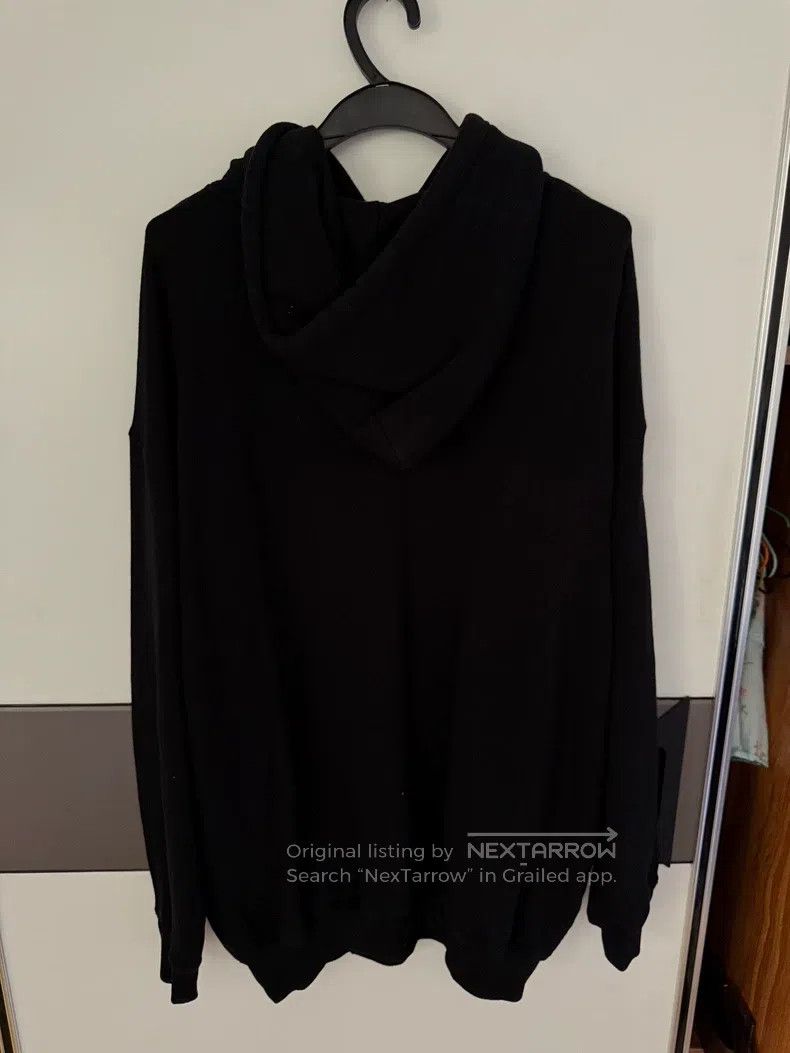 Balenciaga Balenciaga Round emblem sweater l code Size US L / EU 52-54 / 3 - 6 Thumbnail