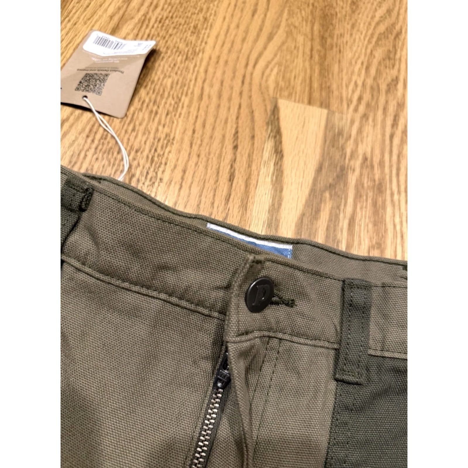 Patagonia VINTAGE? No — Patagonia Shorts Women 12 Green 100% Organic Cotton Stand Up Reg/Canvas Pockets Logo NWT Size 34" / US 12 / IT 48 - 4 Thumbnail
