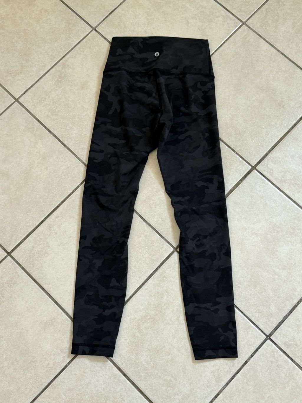 Lululemon LULULEMON WUNDER UNDER HR TIGHT 25”FLUO MULTI GREY/BLACK 4 Size 27" / US 4 / IT 40 - 3 Thumbnail