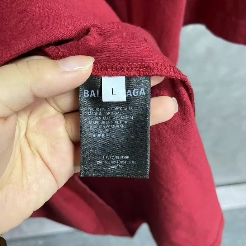 Balenciaga Balenciaga Red logo monogram print crew neck short sleeve Size US L / EU 52-54 / 3 - 3 Thumbnail