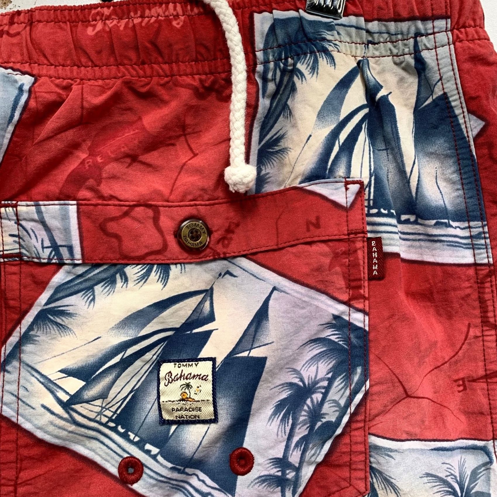 Tommy Bahama VINTAGE Tommy Bahama Swim Shorts Trunks Mens Large Red Beach Surf Size US 33 - 6 Thumbnail