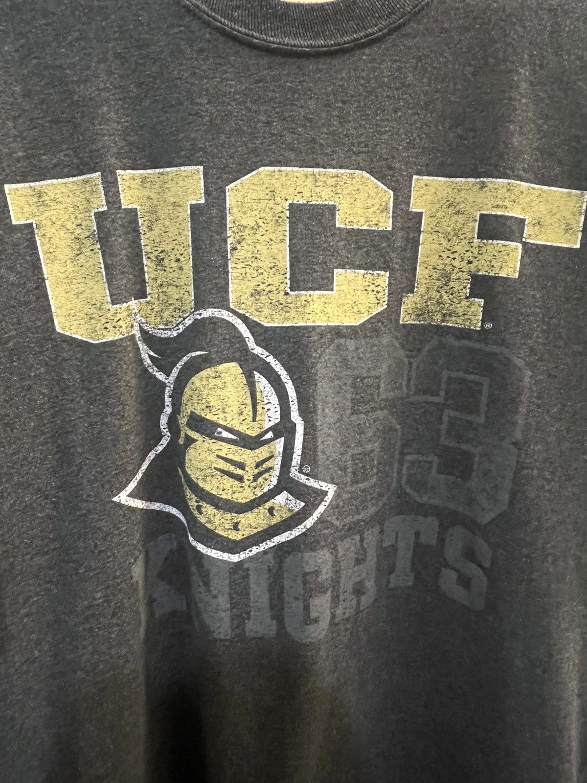 Jansport Jansport UCF Knights '63 Shield Logo Graphic T-Shirt Size US M / EU 48-50 / 2 - 3 Thumbnail
