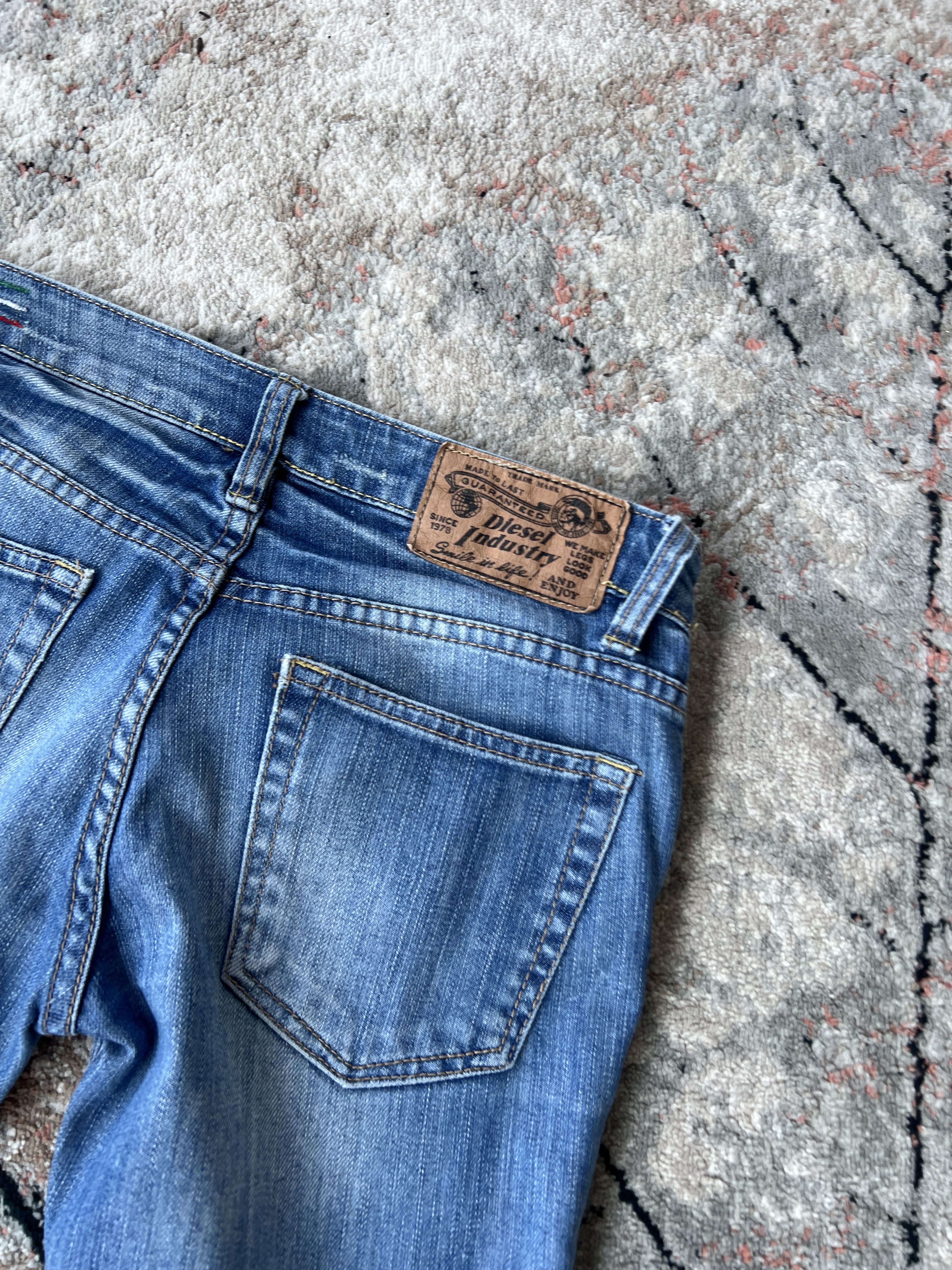 Diesel Y2K Diesel Vintage Jeans Size 25" / US 0 / IT 36 - 9 Thumbnail
